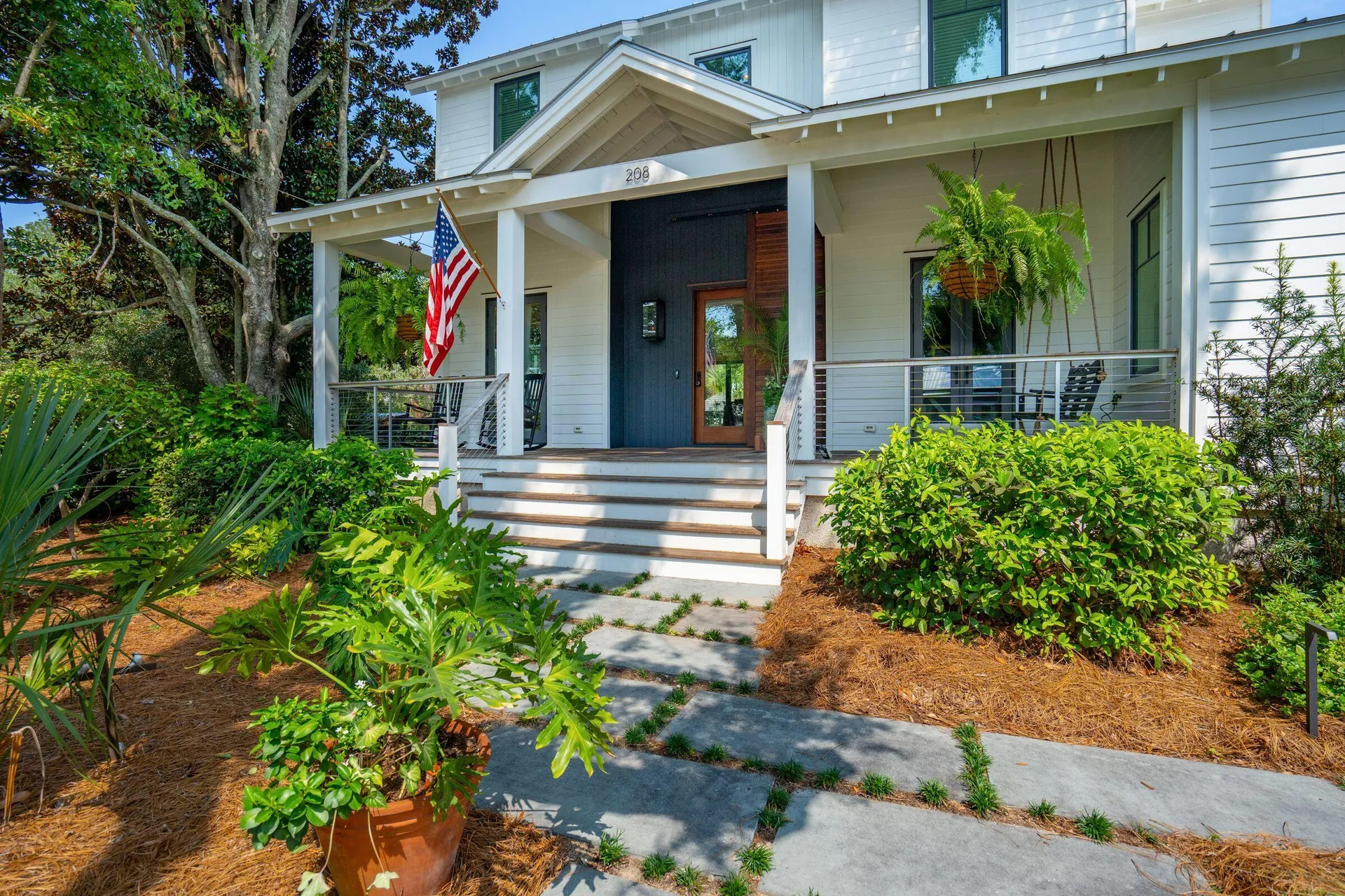Property image 3 at 208 Mccormick Street, Mount Pleasant, SC 29464