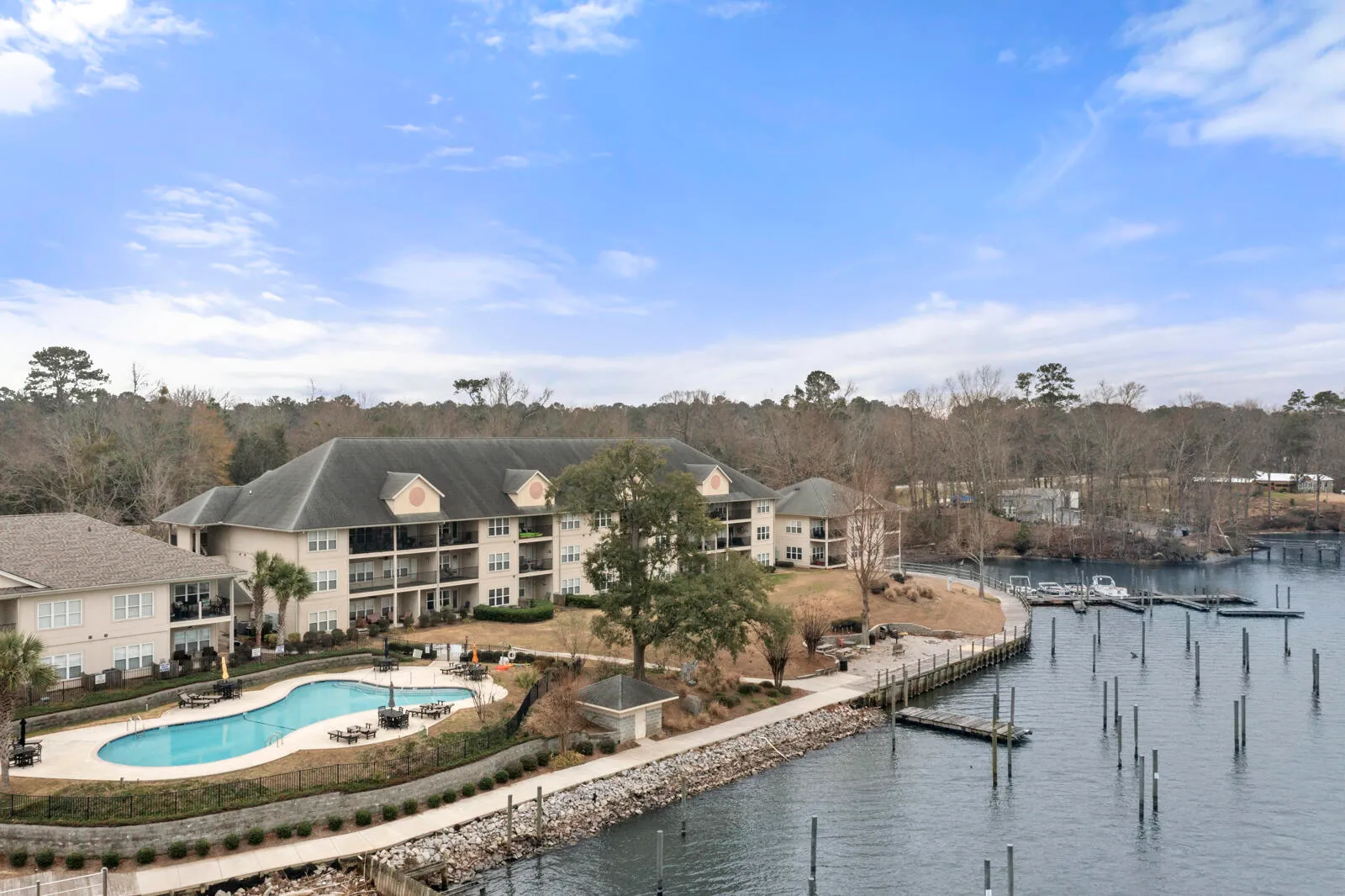Ballards Pointe, Santee Community