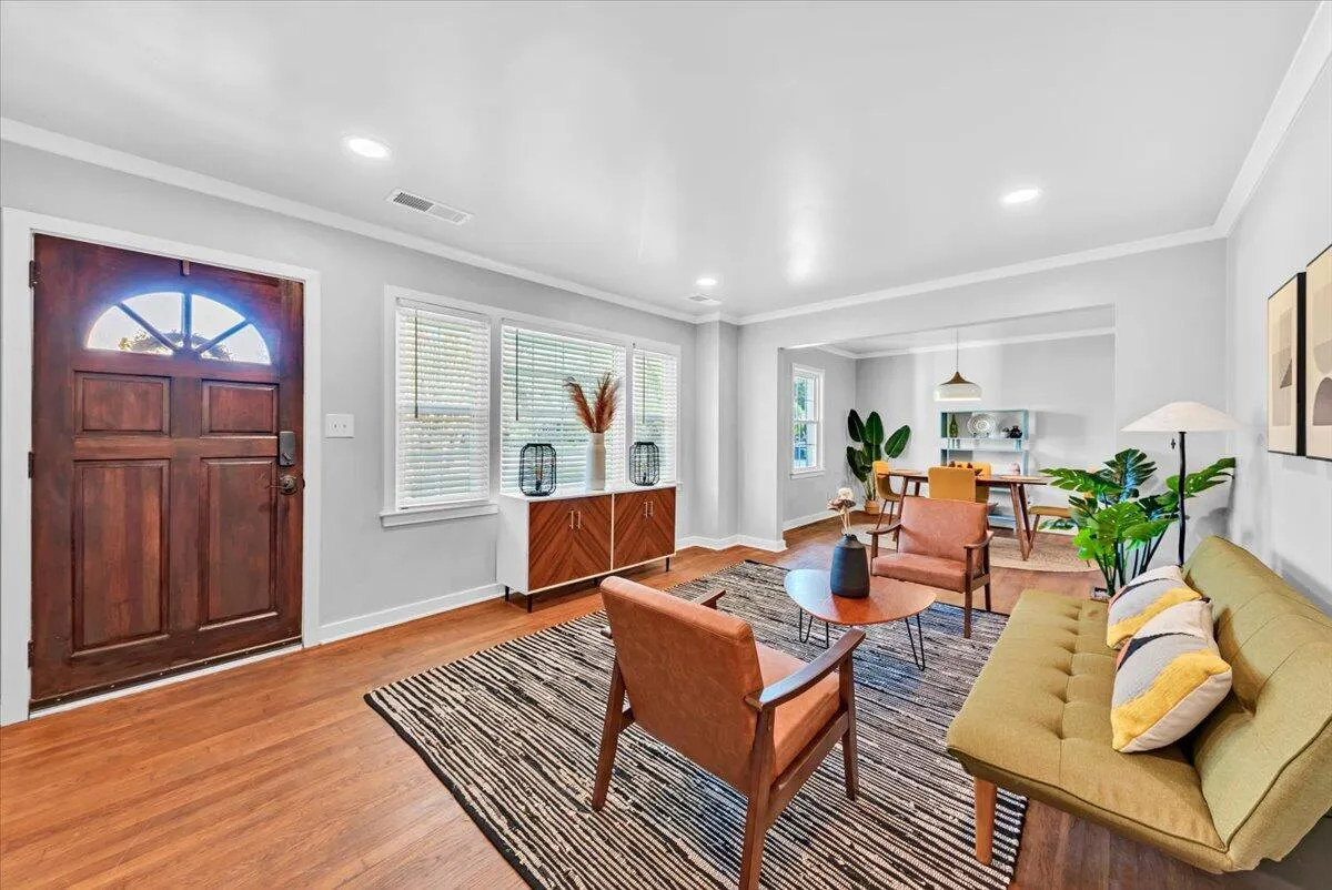 Property image 3 at 1077 Harbor View Road, Charleston, SC 29412