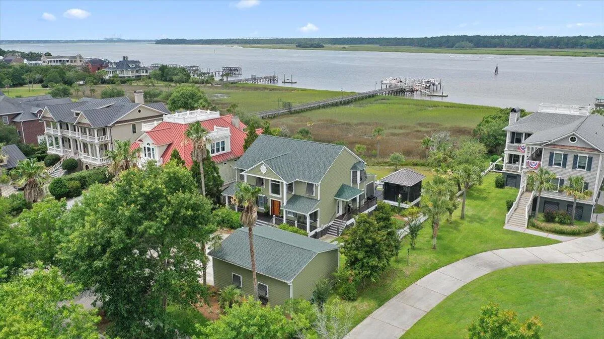 Rivertowne, Mount Pleasant Community