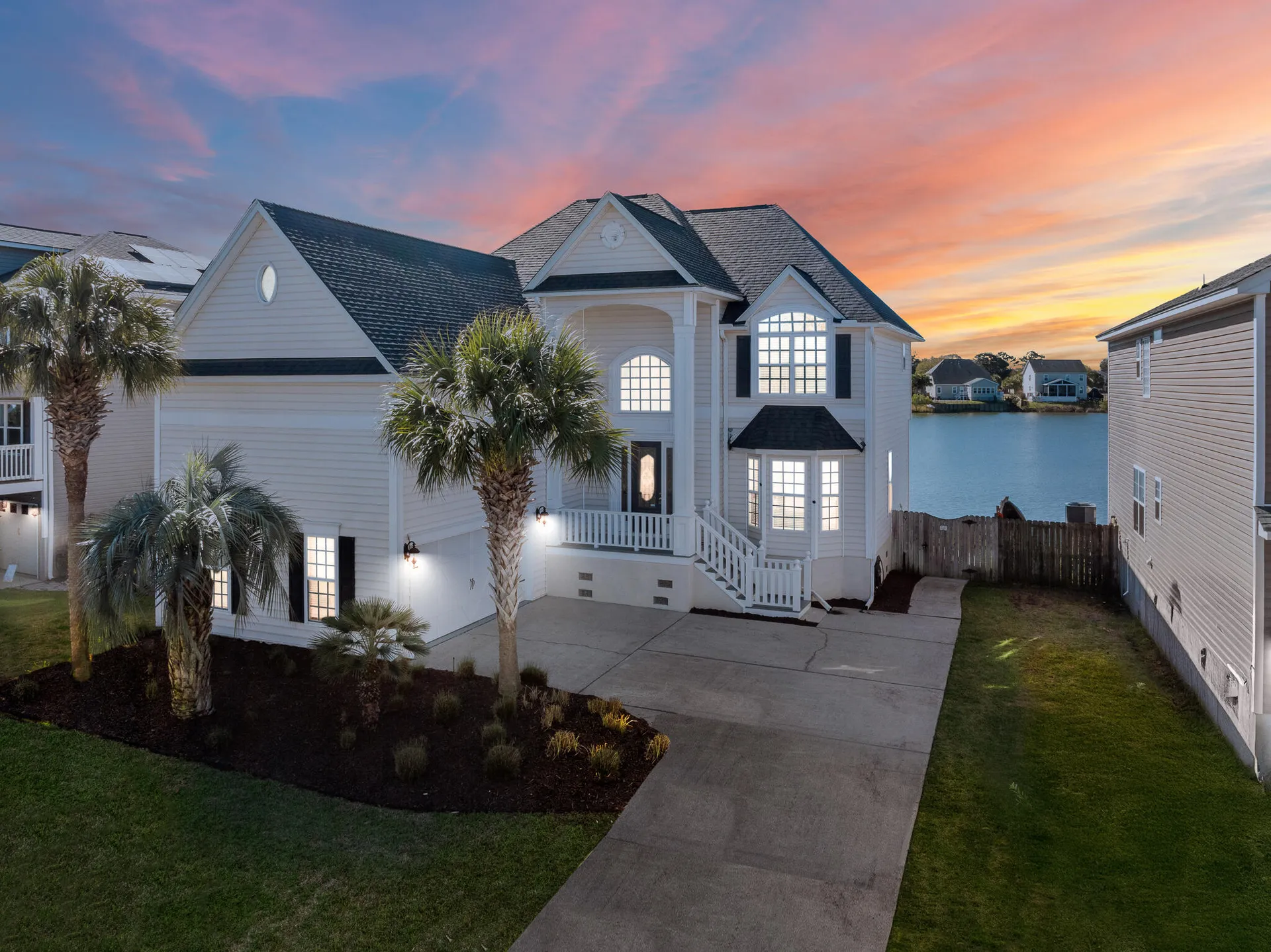 Ocean Neighbors, Charleston Community