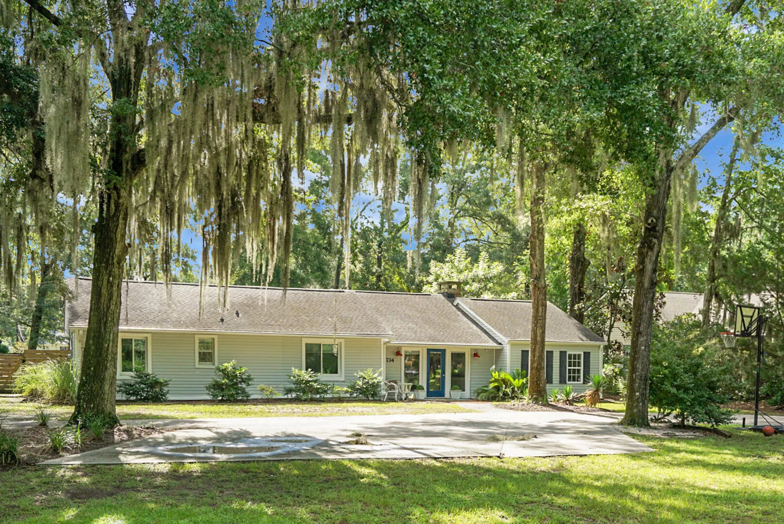 Property image 3 at 734 Sterling Drive, Charleston, SC 29412