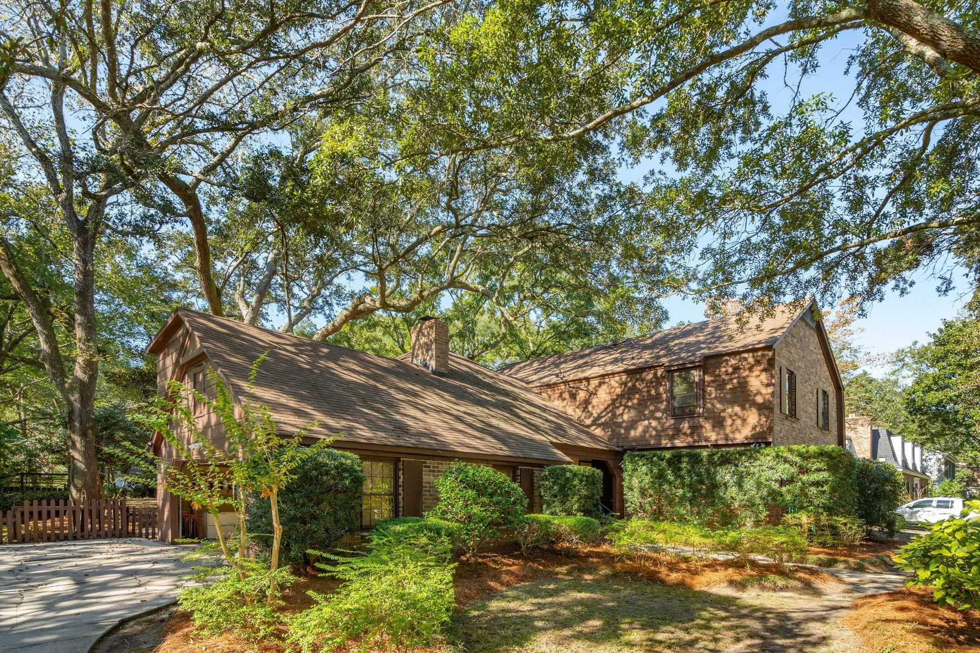 Property image 2 at 810 Creekside Drive, Mount Pleasant, SC 29464