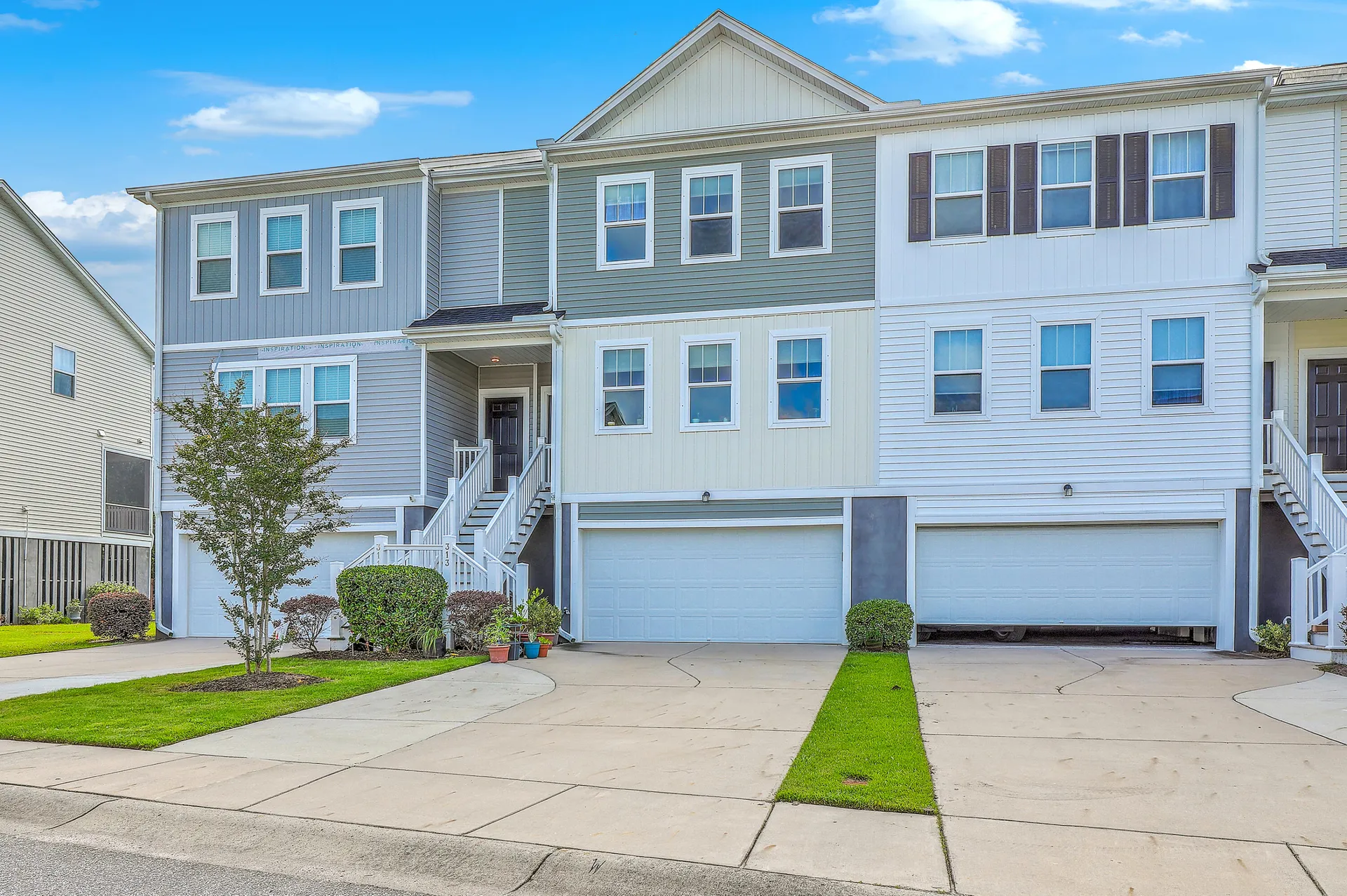 313 Lanyard Street