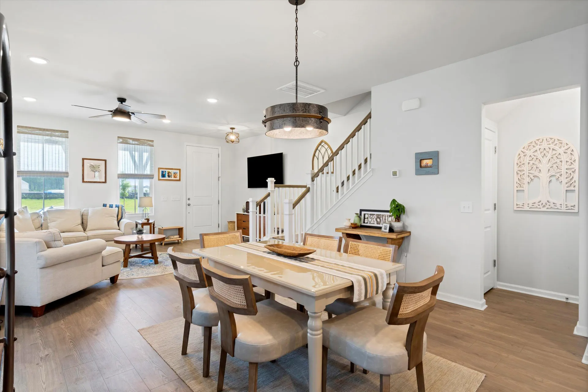 Property image 5 at 557 Blueway Avenue, Summerville, SC 29486