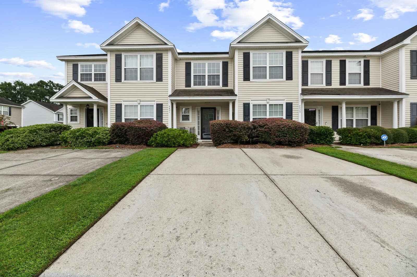 2421 Scholar Lane