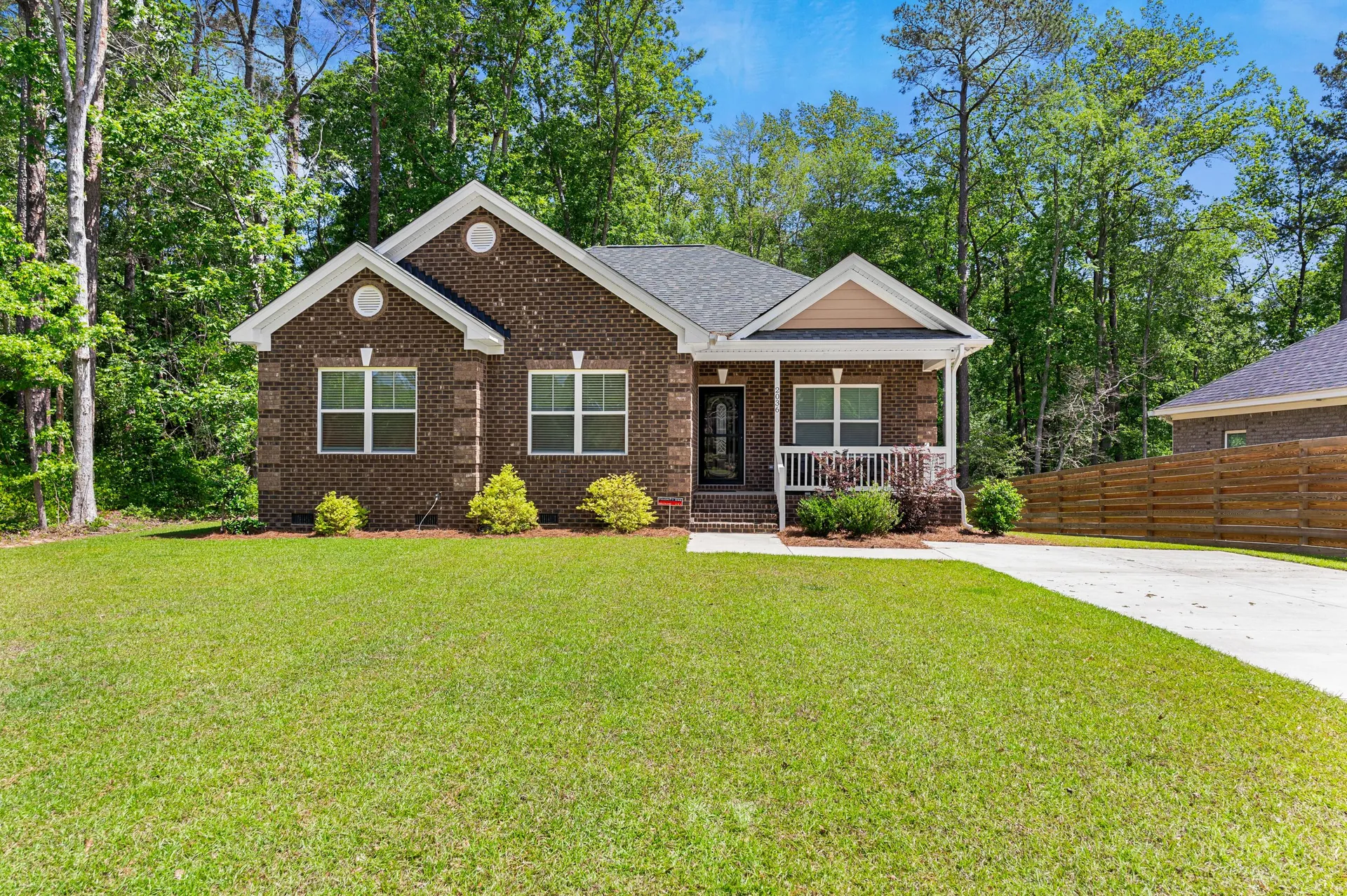 Moss Hills, Orangeburg Community