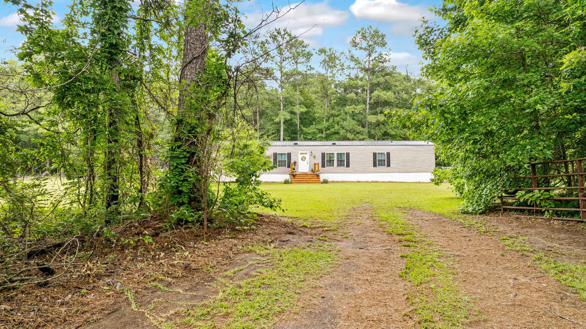 Property image 2 at 104 May Lane, Saint Stephen, SC 29479
