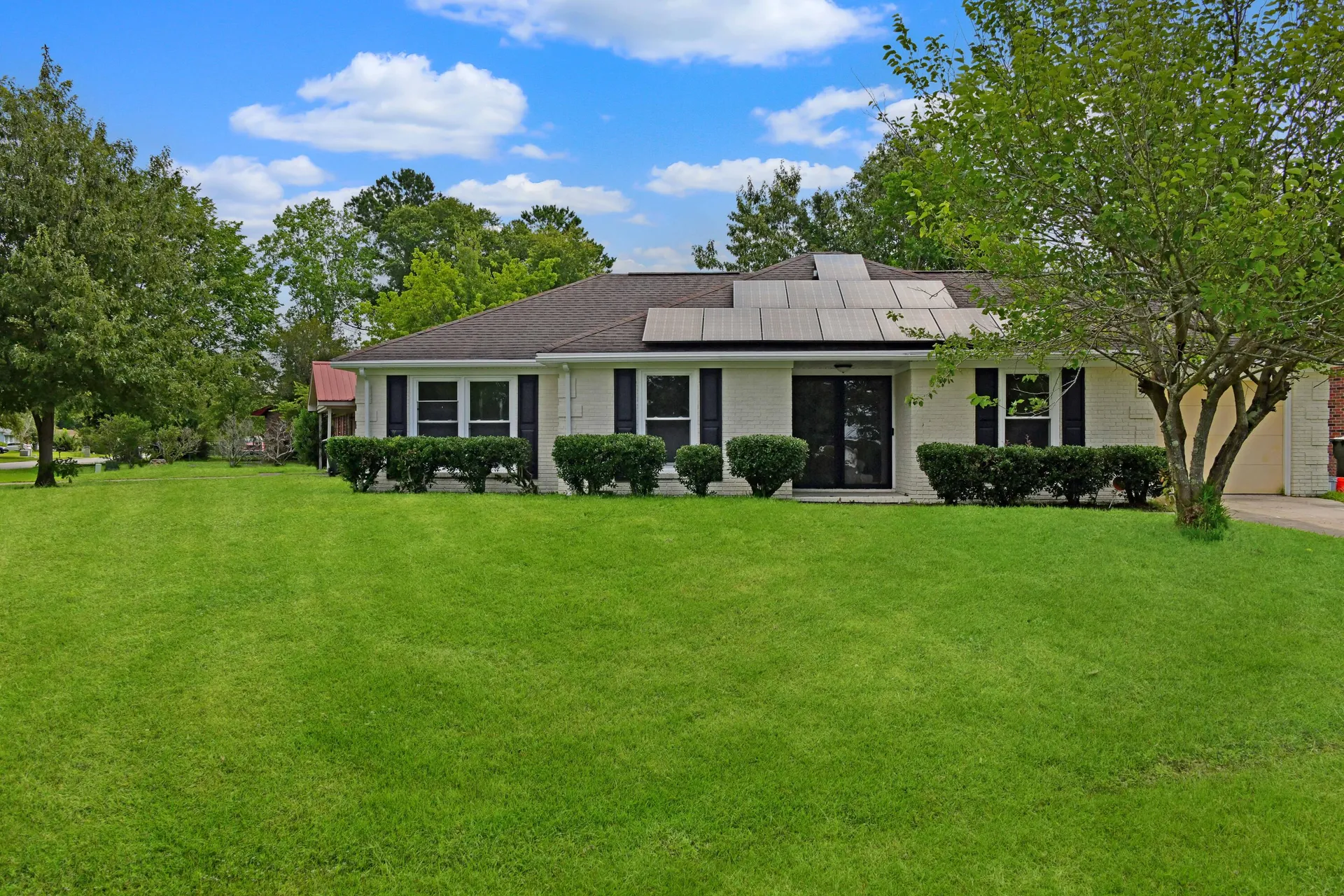 First St Johns, Moncks Corner Community