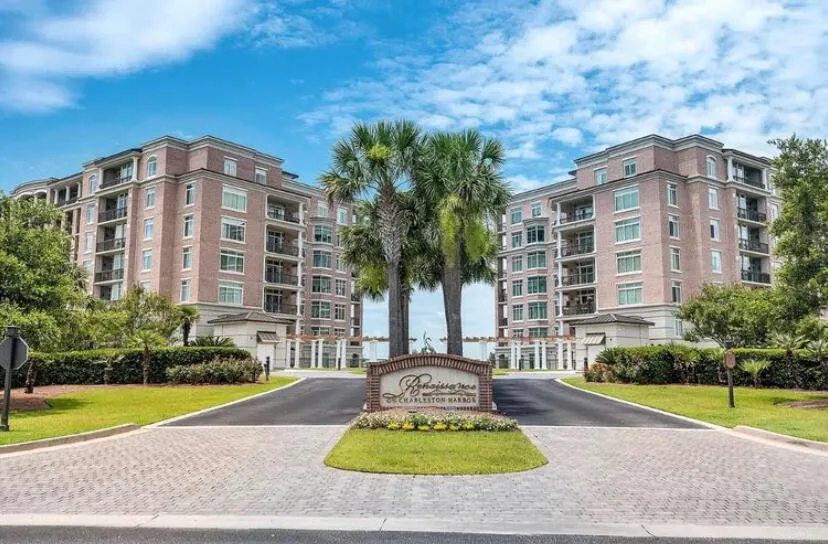 Property image 3 at 221 S Plaza Ct 107, Mount Pleasant, SC 29464