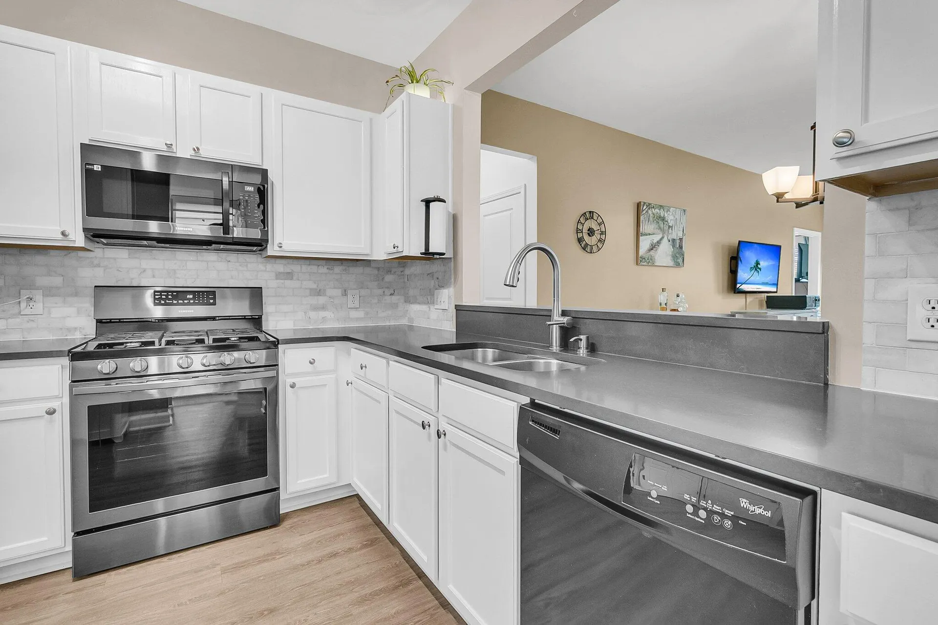 Property image 4 at 513 Sea Foam Street, Summerville, SC 29486