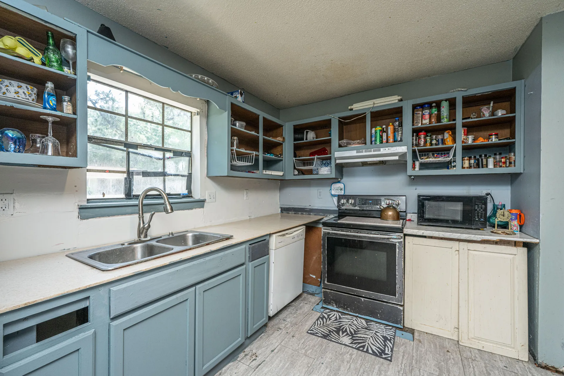 Property image 2 at 1004 Miles Jamison Road, Summerville, SC 29485