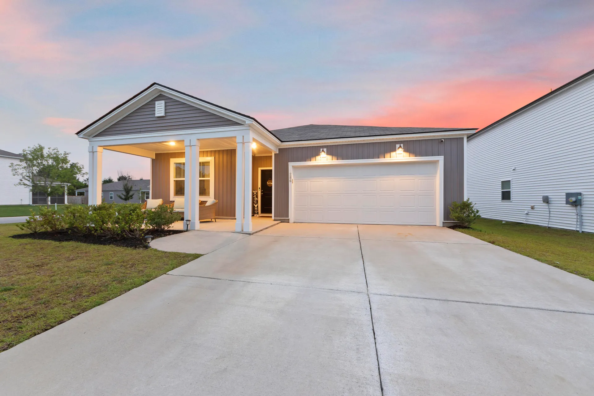 286 W Bradford Pointe Drive