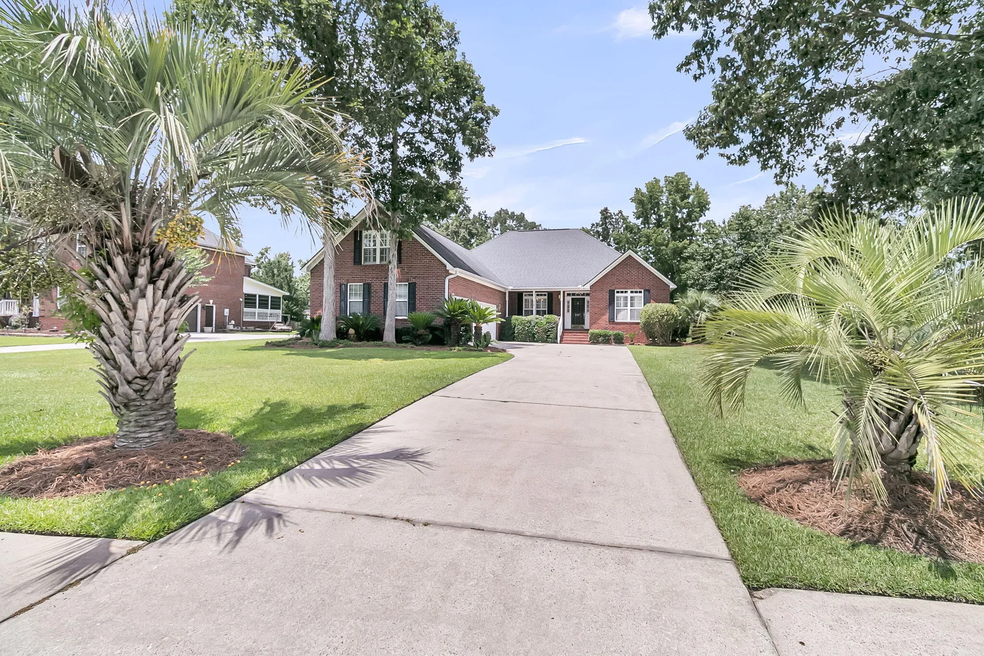 697 Hamlet Circle