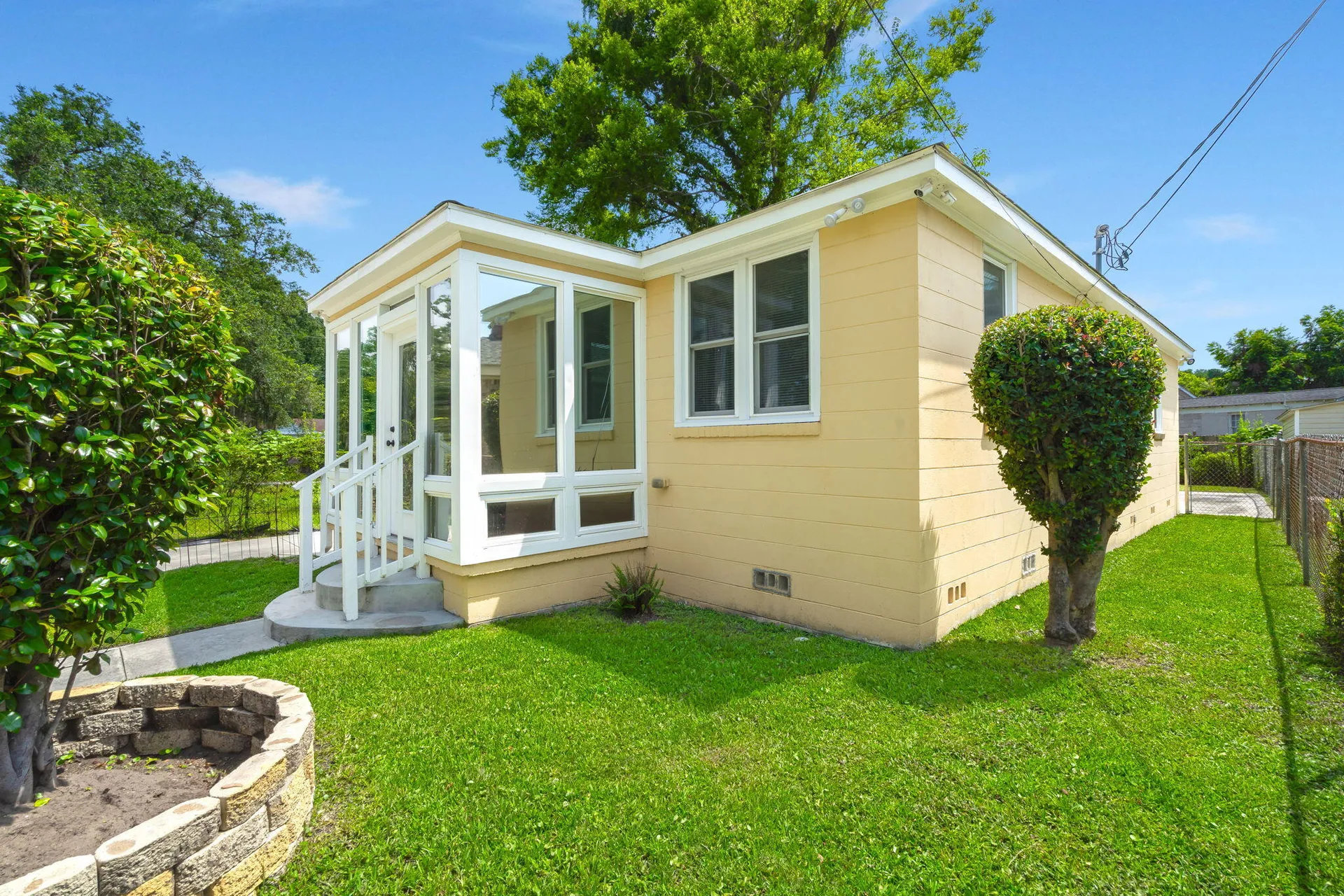 Property image 3 at 958 Battery Avenue, Charleston, SC 29407