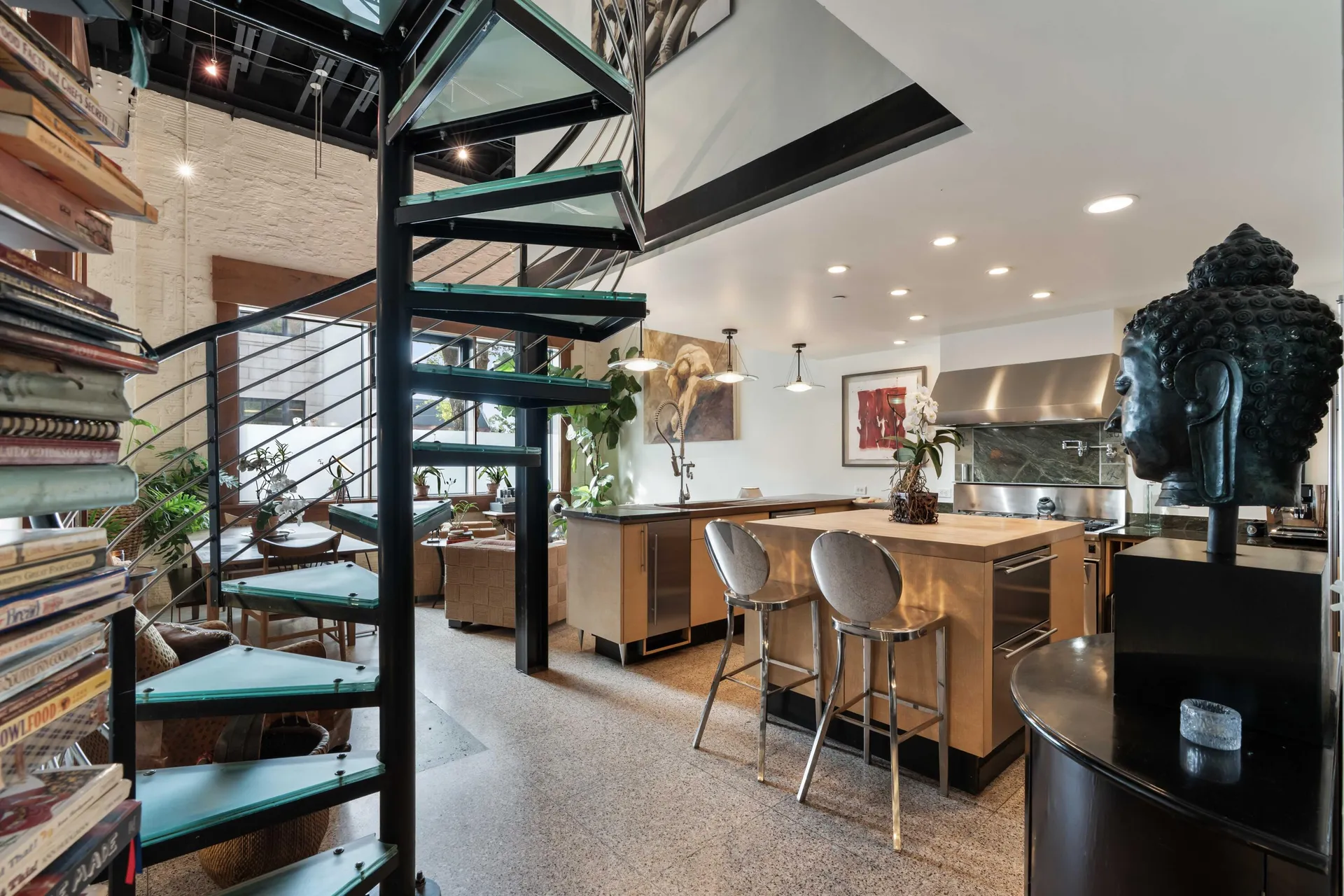 Property image 3 at 517 King Street 1, Charleston, SC 29403