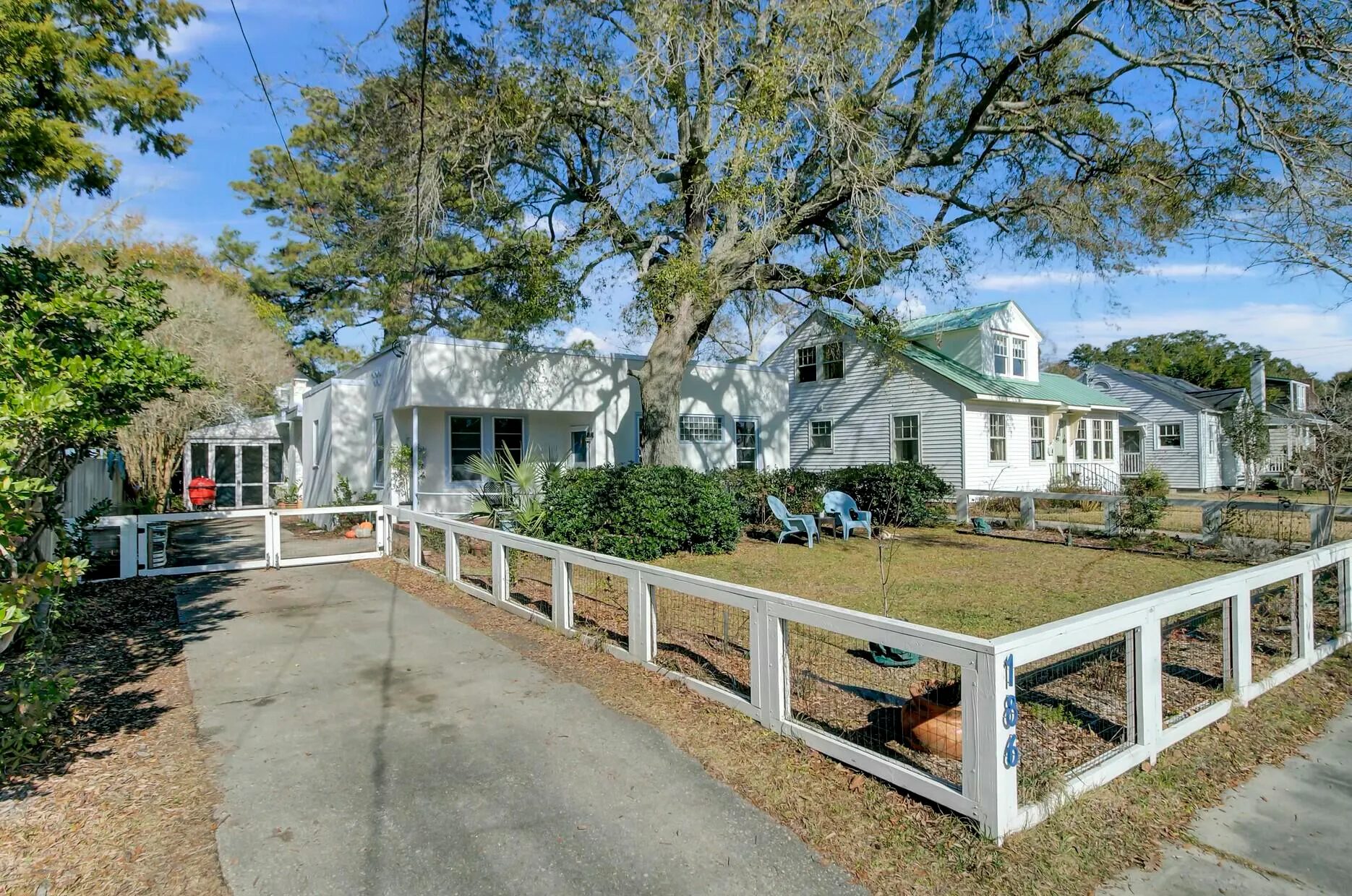 Property image 2 at 186 Sans Souci Street, Charleston, SC 29403