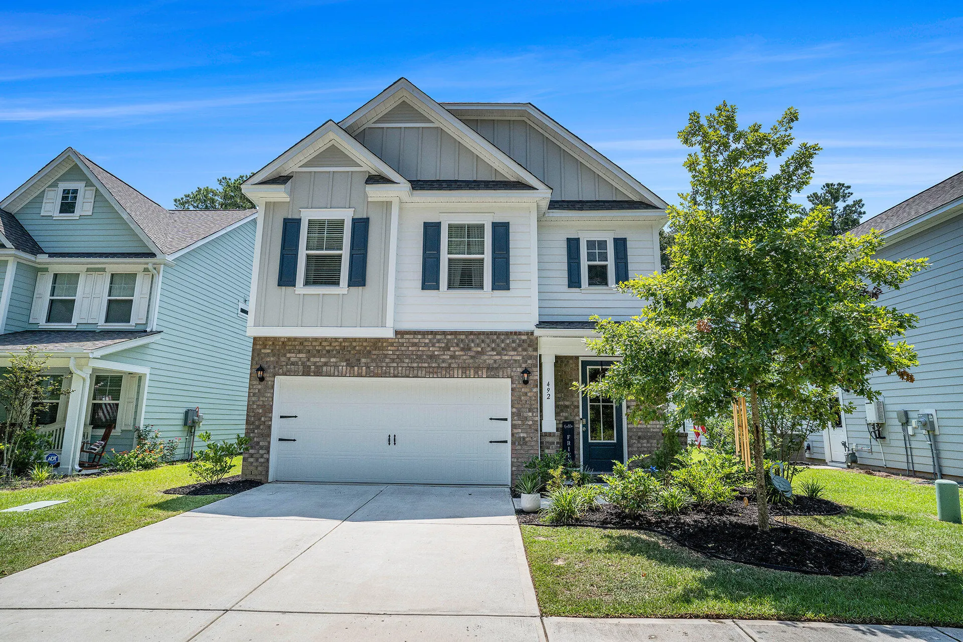 492 Oak View Way