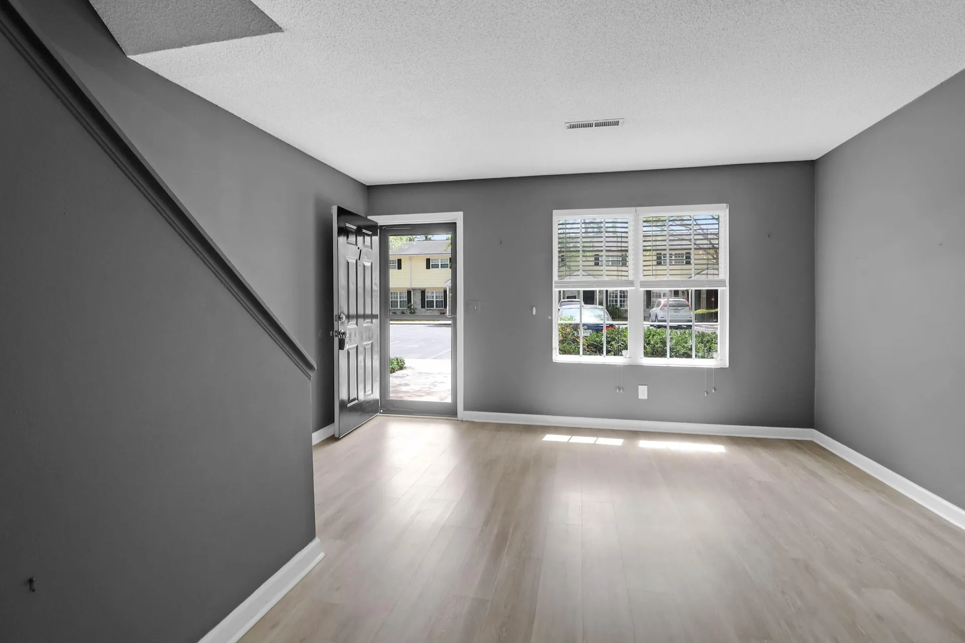 Property image 2 at 507 Stinson Drive 7f, Charleston, SC 29407