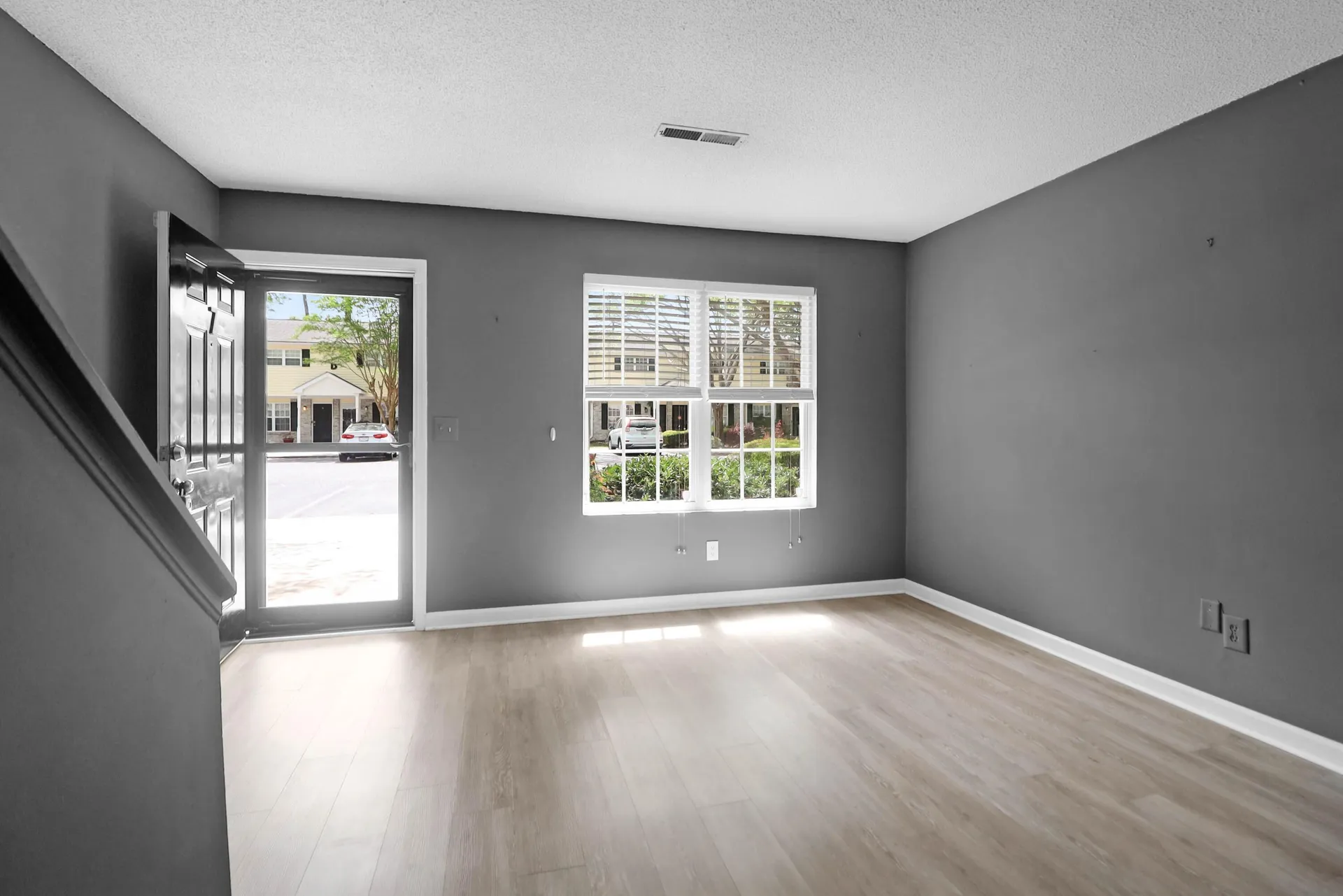 Property image 5 at 507 Stinson Drive 7f, Charleston, SC 29407