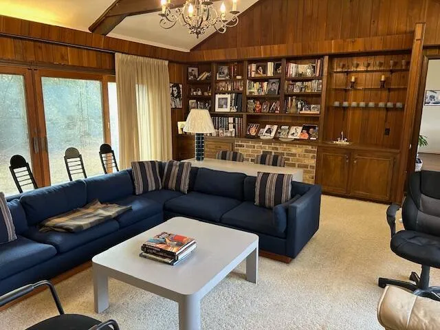Property image 4 at 19 Fort Royal Avenue, Charleston, SC 29407