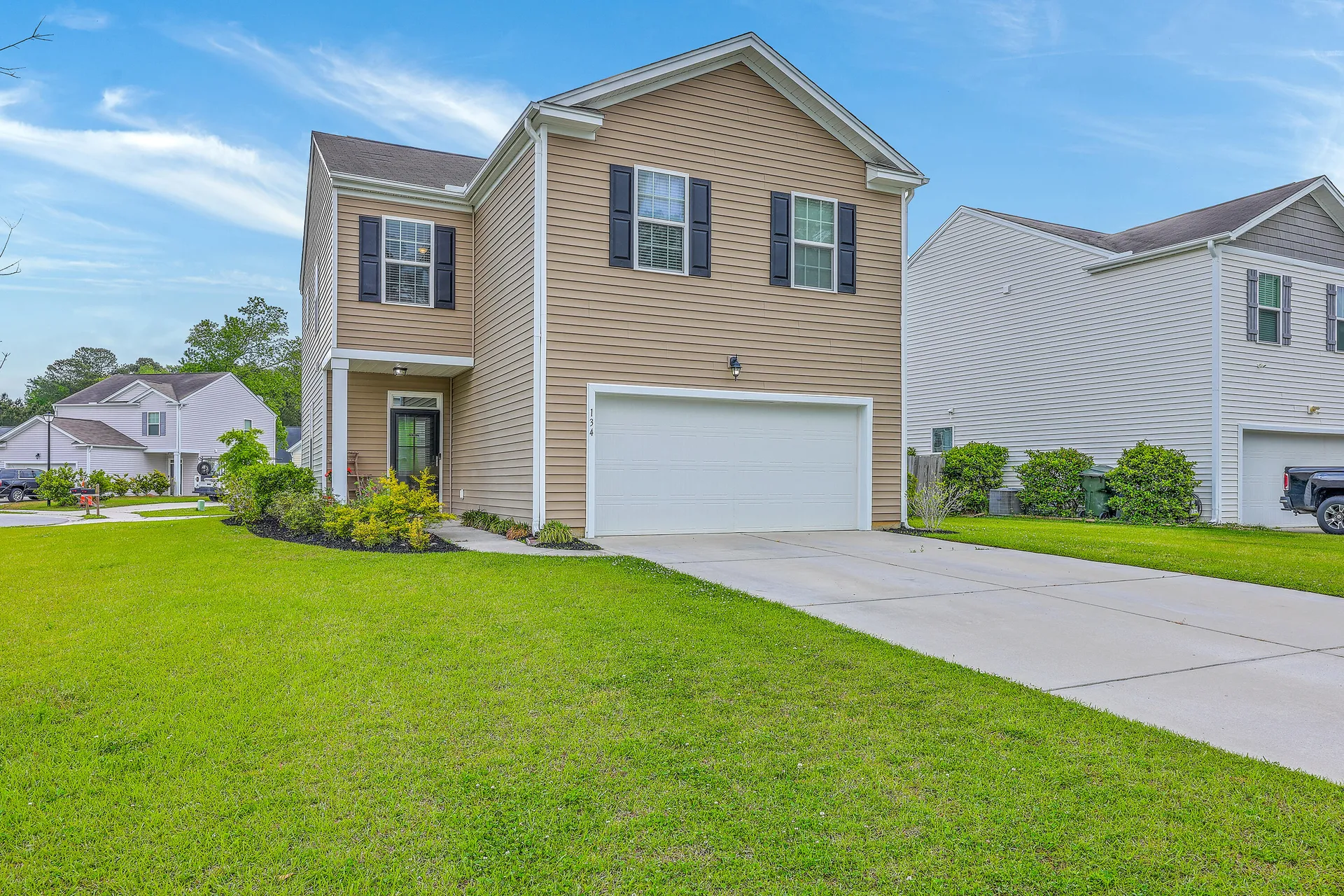 Stoney Creek, Moncks Corner Community