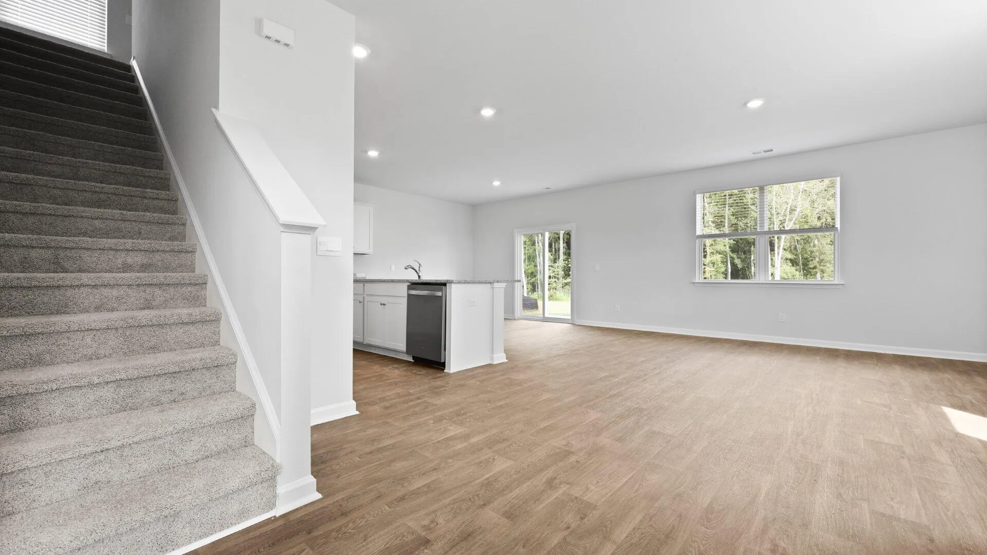 Property image 4 at 790 Long Bluff Road, Summerville, SC 29486