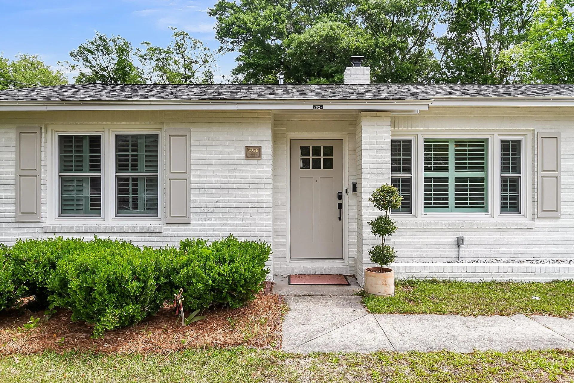 Property image 2 at 5028 Victoria Avenue, North Charleston, SC 29405
