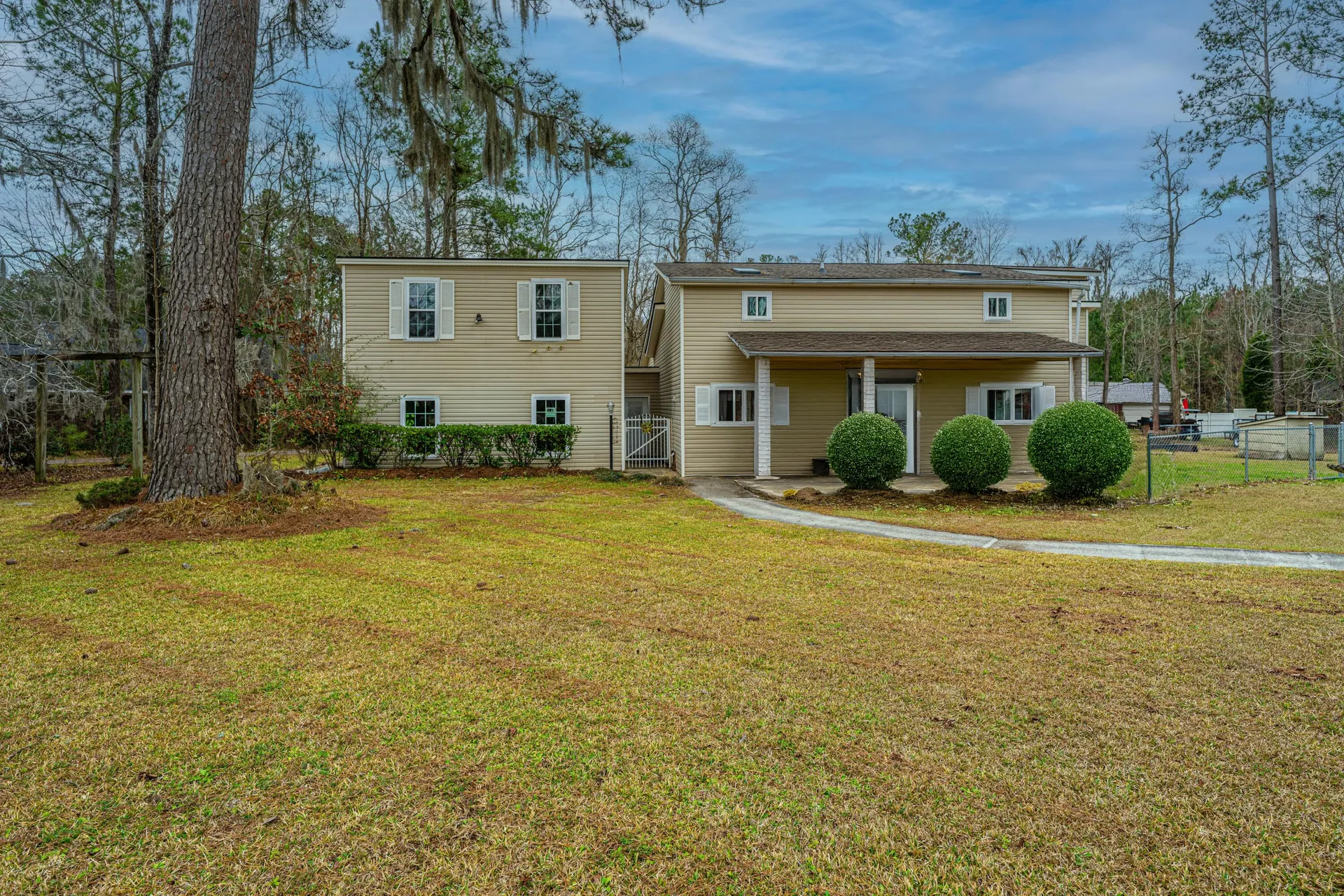 Property image 2 at 2015 Albert Storm Avenue, Moncks Corner, SC 29461
