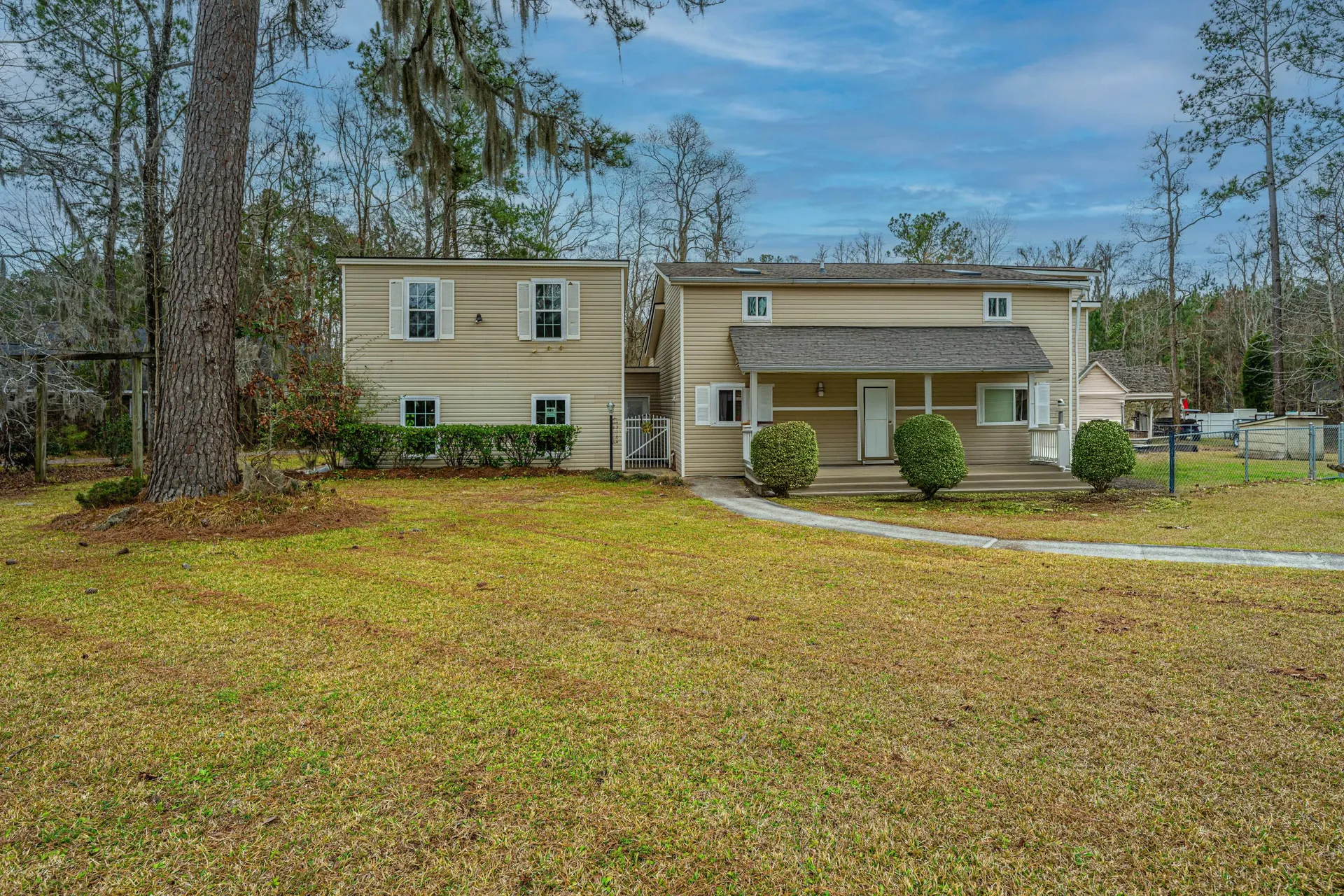 Property image 5 at 2015 Albert Storm Avenue, Moncks Corner, SC 29461