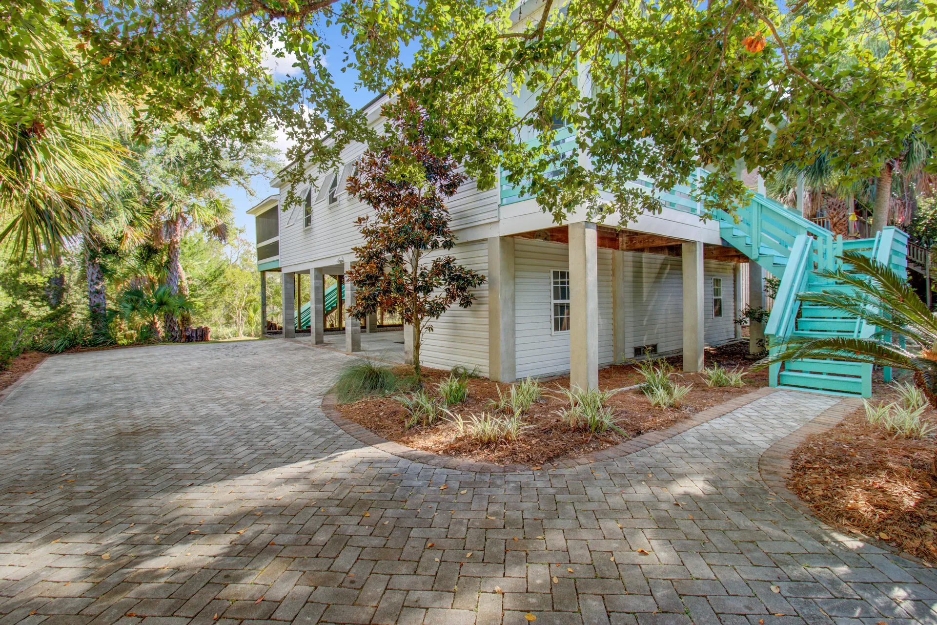 Property image 5 at 410 W Indian Avenue, Folly Beach, SC 29439