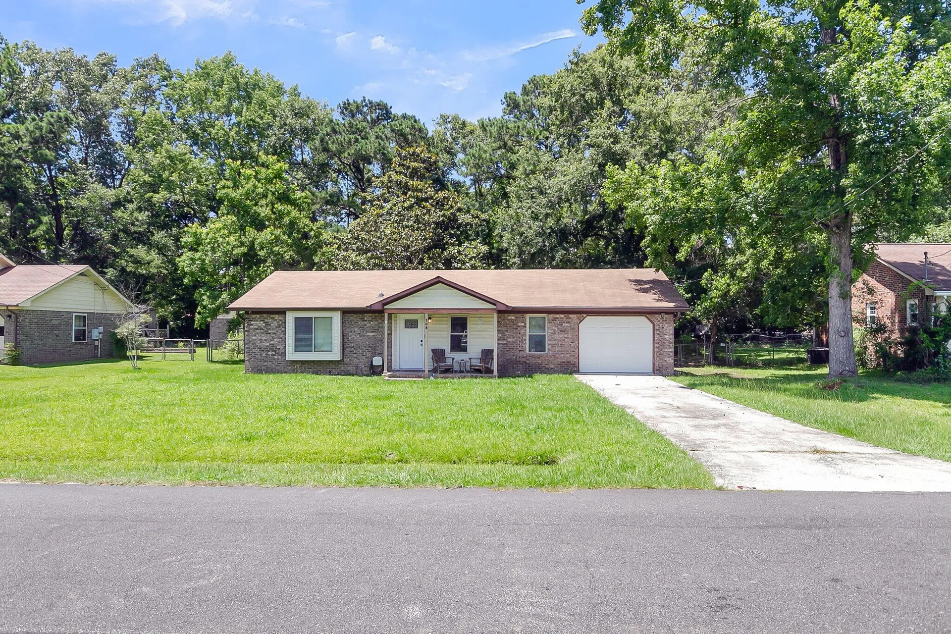 Property image 2 at 208 Janice Street, Goose Creek, SC 29445