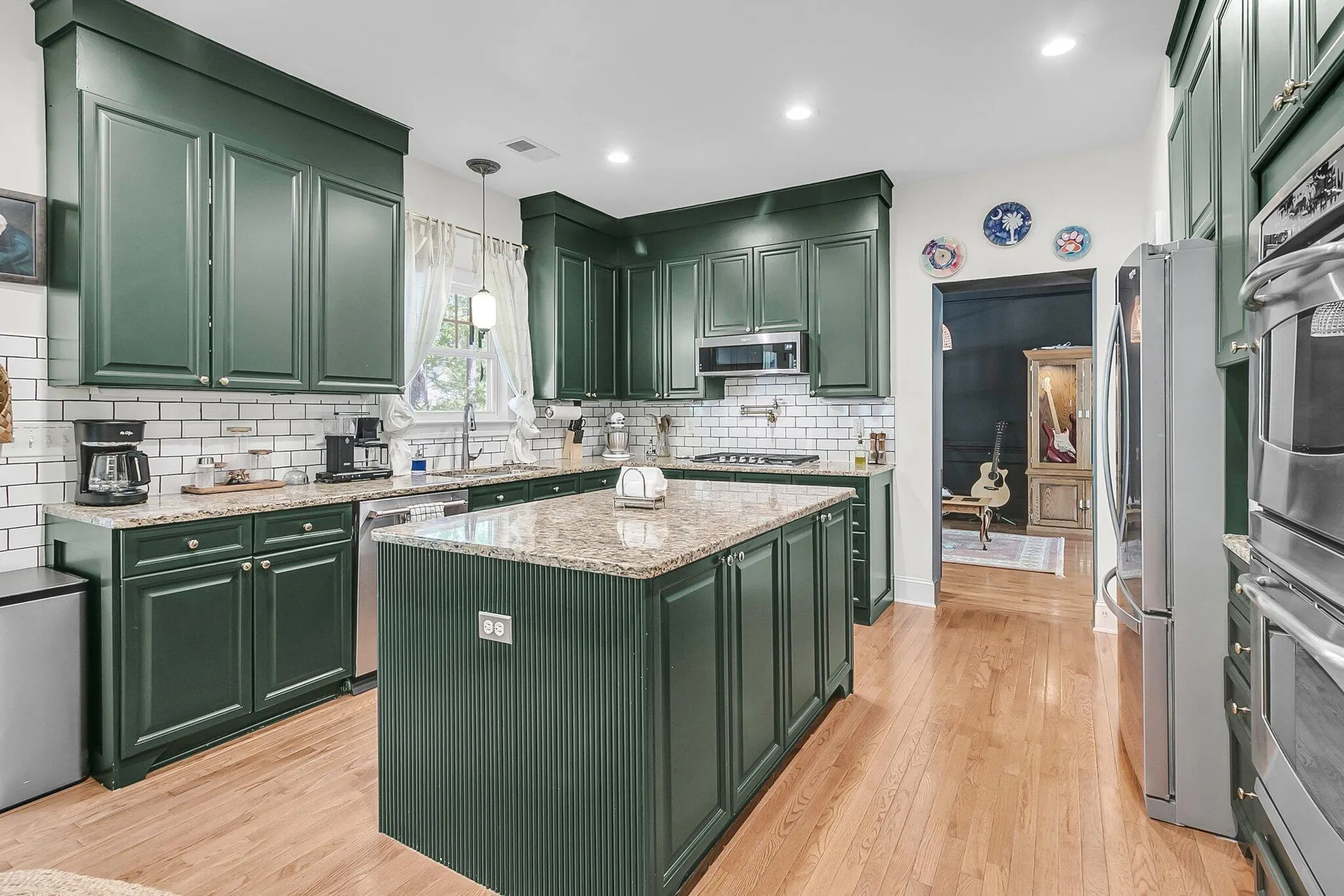 Property image 4 at 1828 S James Gregarie Road, Mount Pleasant, SC 29466