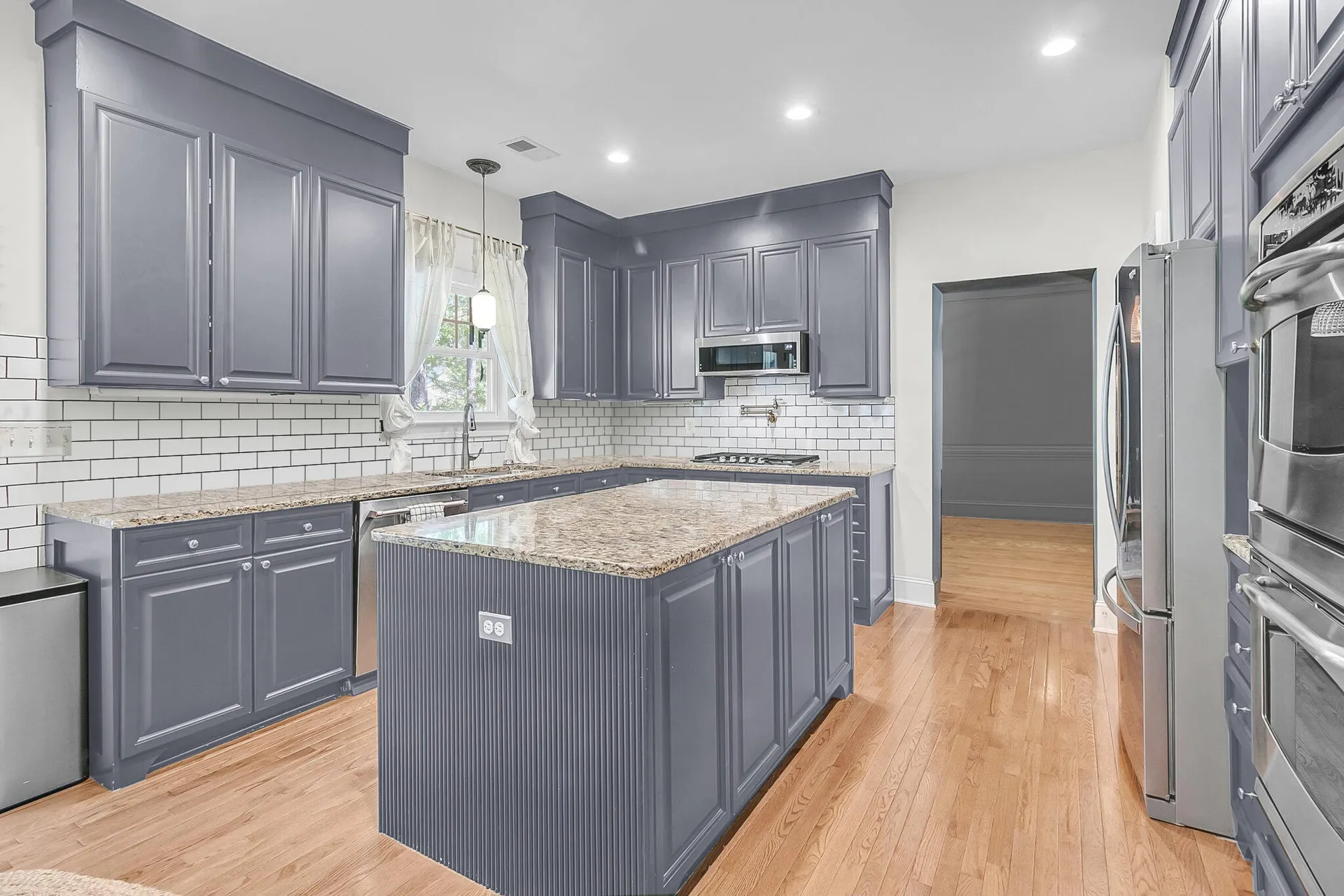 Property image 5 at 1828 S James Gregarie Road, Mount Pleasant, SC 29466