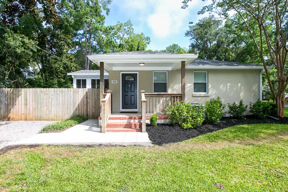 2136 Parkway Drive