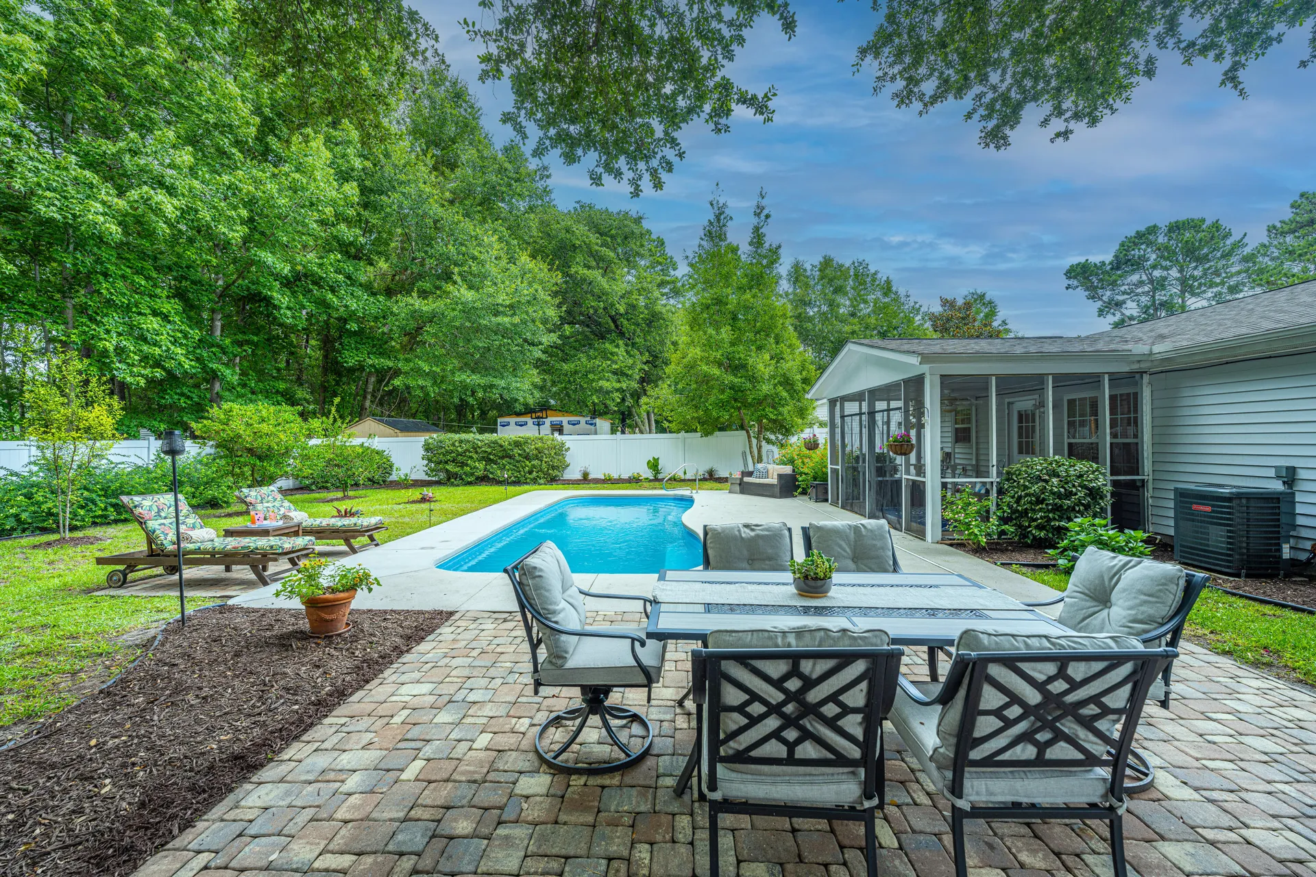 Island Estates, Johns Island Community