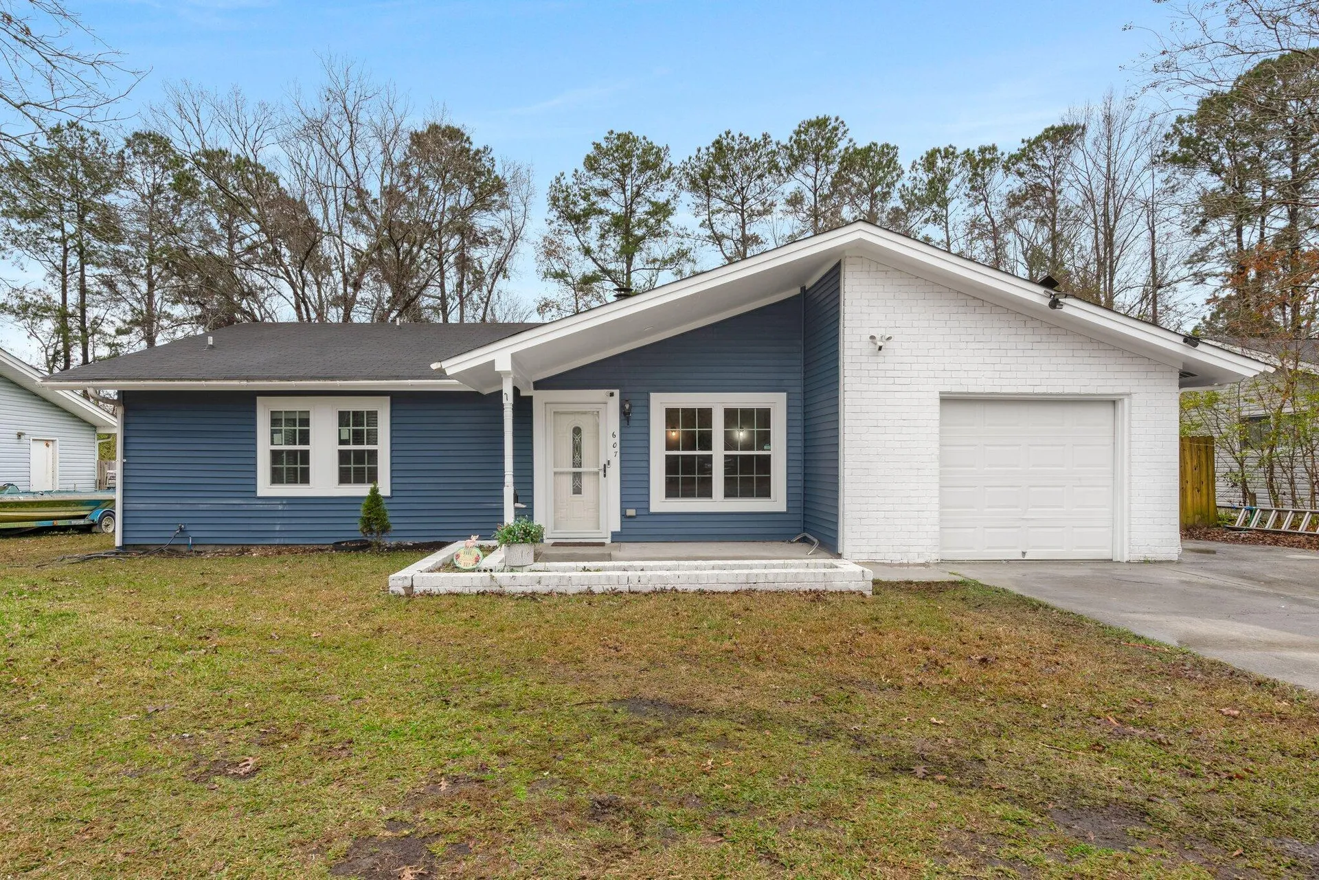 Conifer Hall, Moncks Corner Community