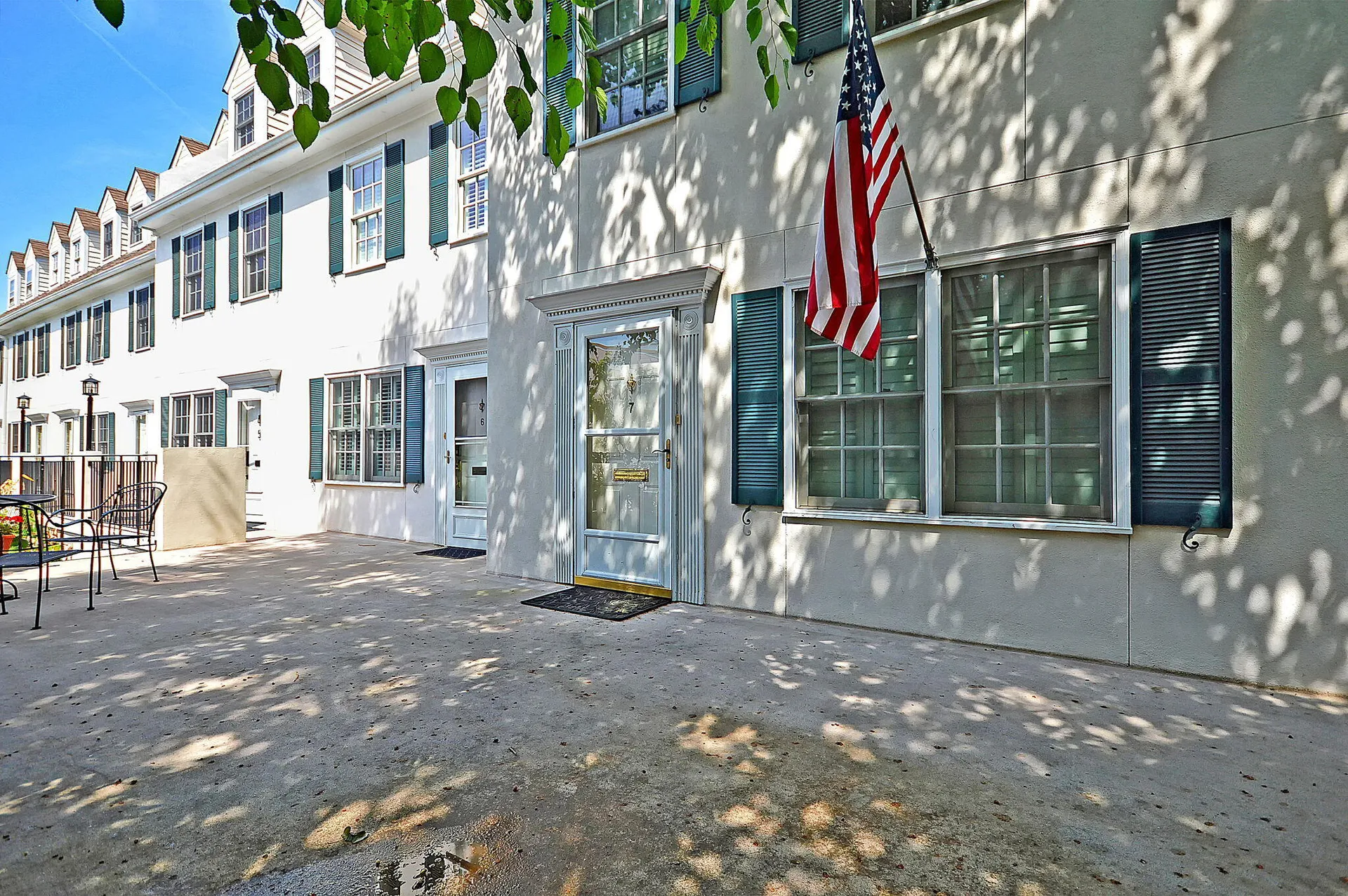 Property image 5 at 15 Horlbeck Alley 7, Charleston, SC 29401