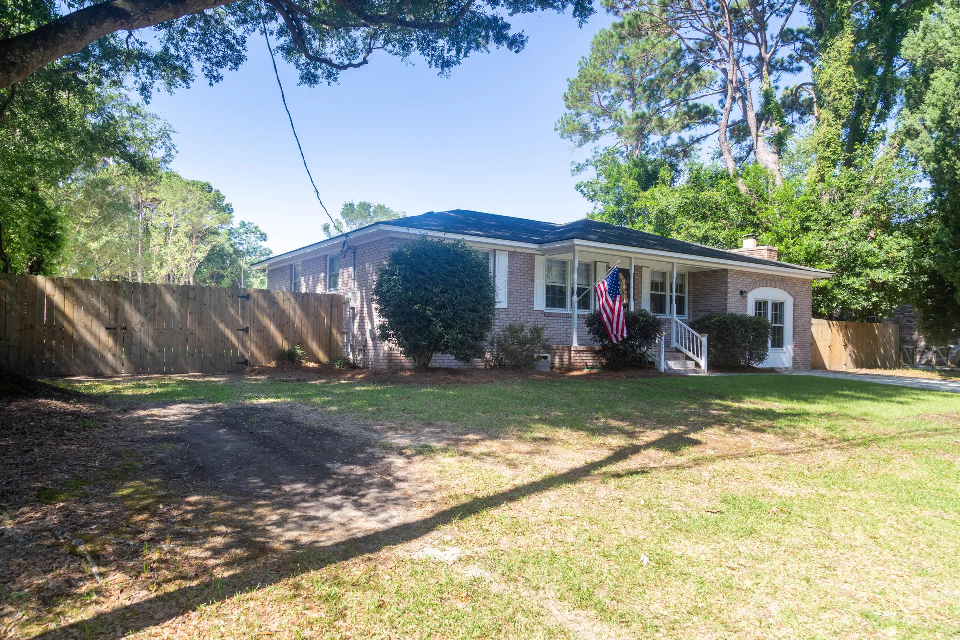Property image 3 at 1261 Hampshire Road, Charleston, SC 29412