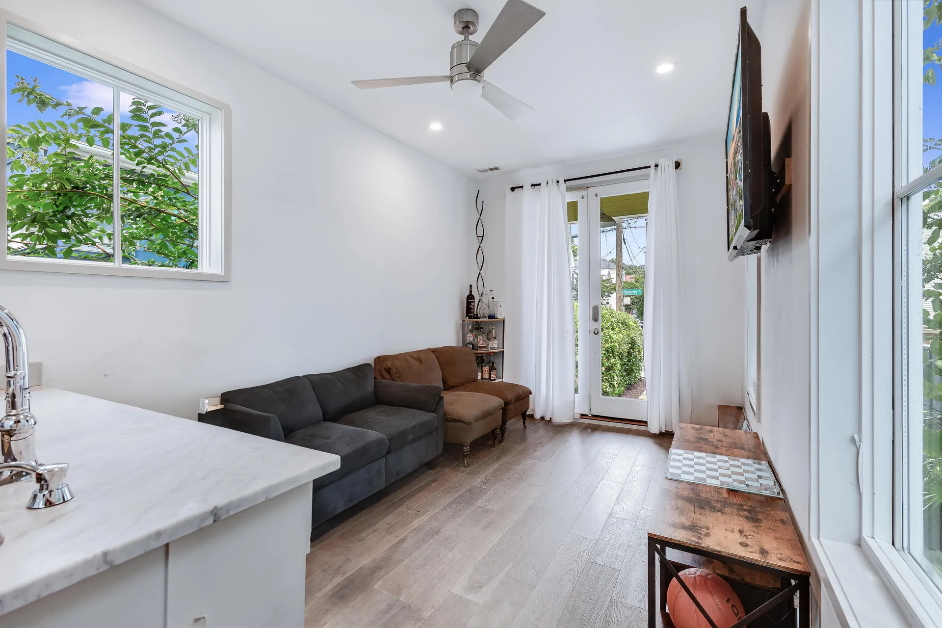 Property image 5 at 29 Hanover Street, Charleston, SC 29403