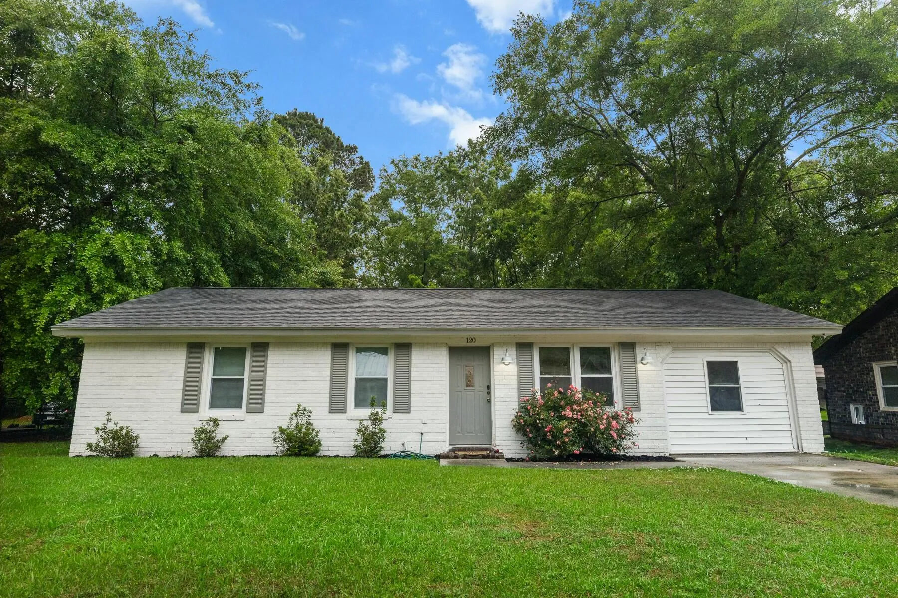Property image 2 at 120 Lisa Drive, Summerville, SC 29485