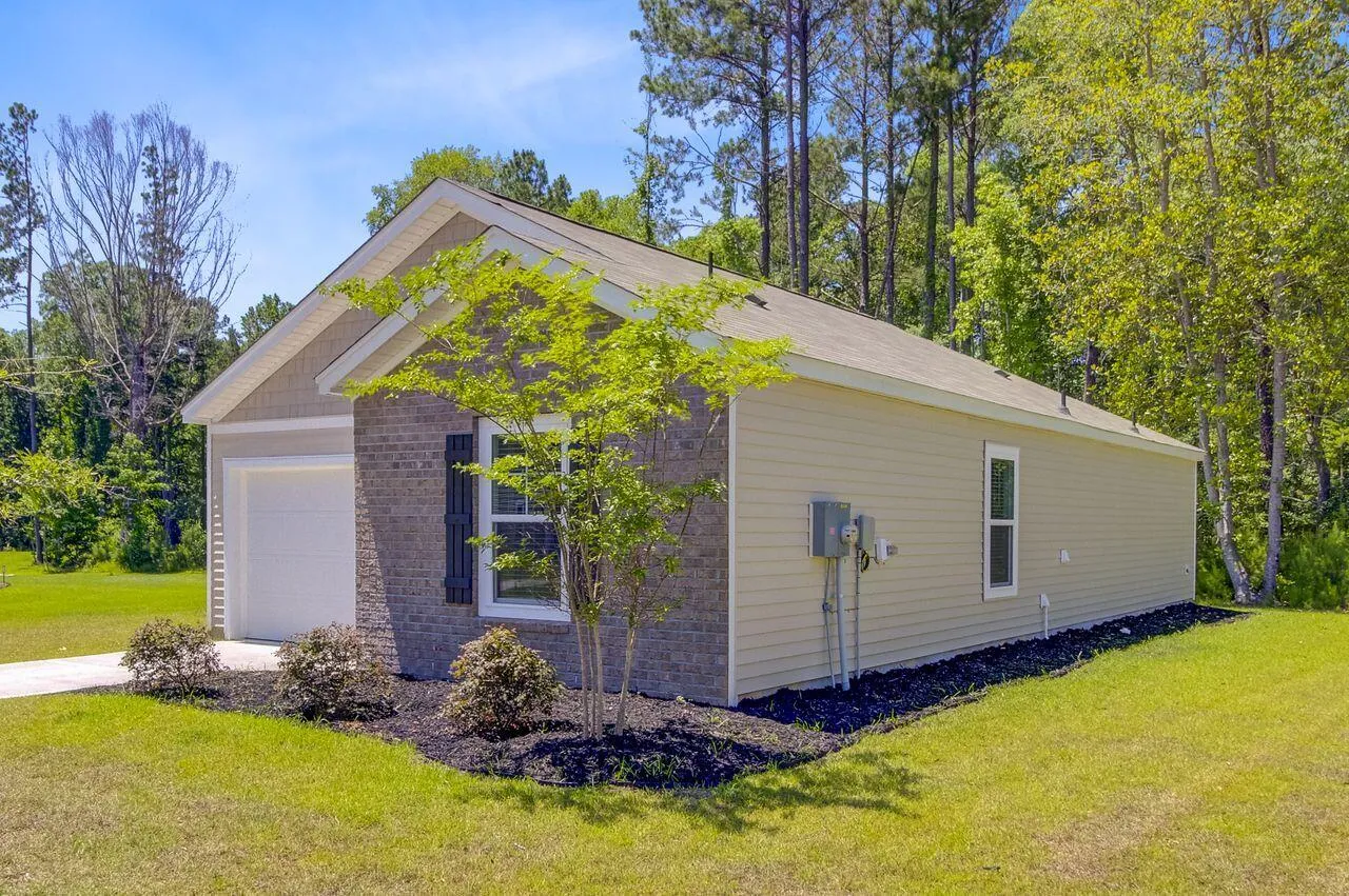 Property image 3 at 407 Spruce Ivy Street, Moncks Corner, SC 29461