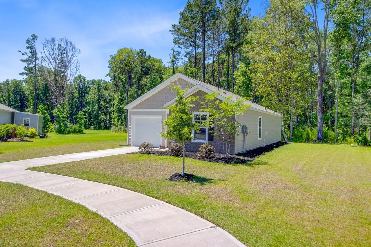 Property image 5 at 407 Spruce Ivy Street, Moncks Corner, SC 29461