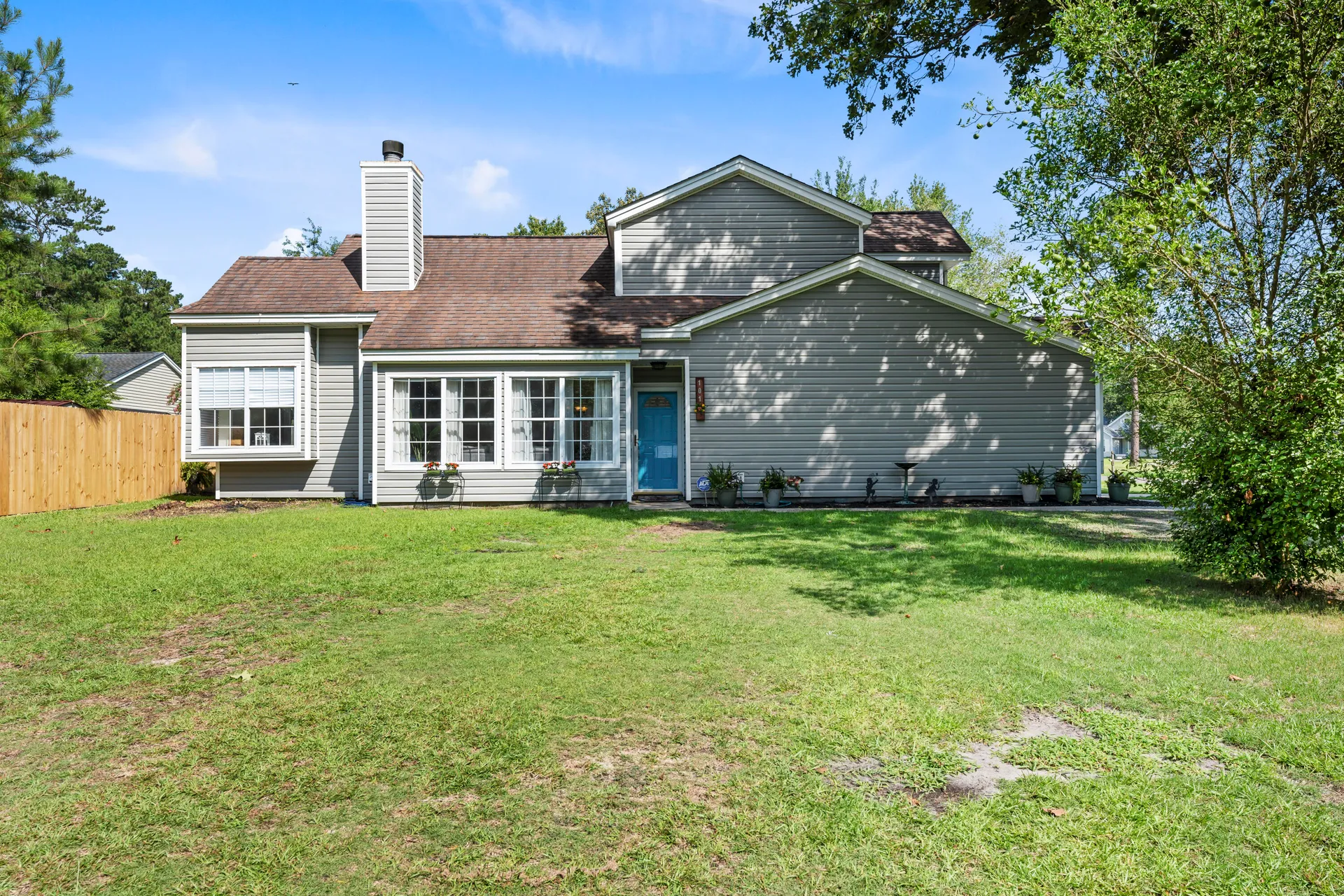 101 Trellis Court