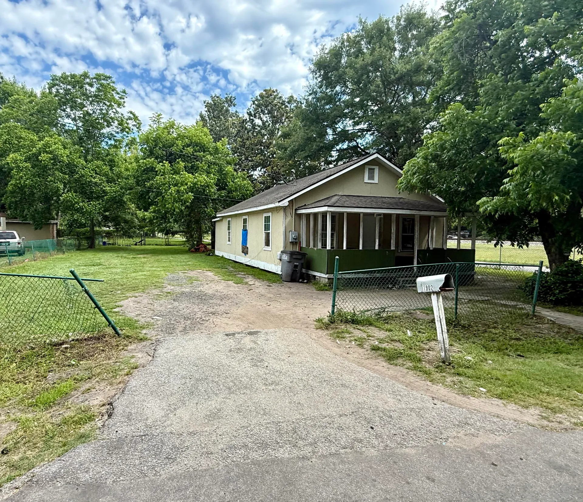 Ferndale, North Charleston Community