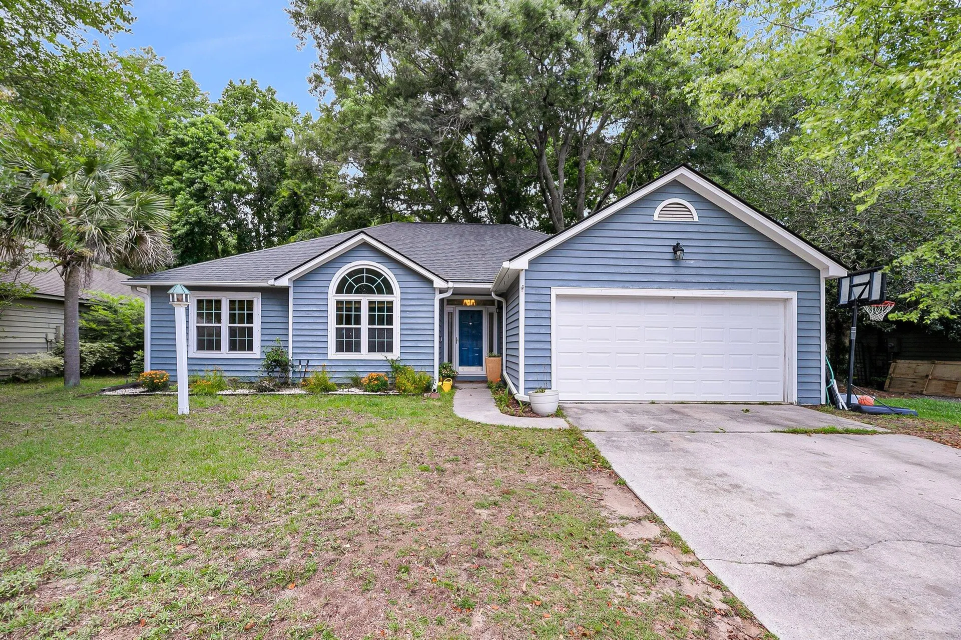 1309 Llewellyn Road