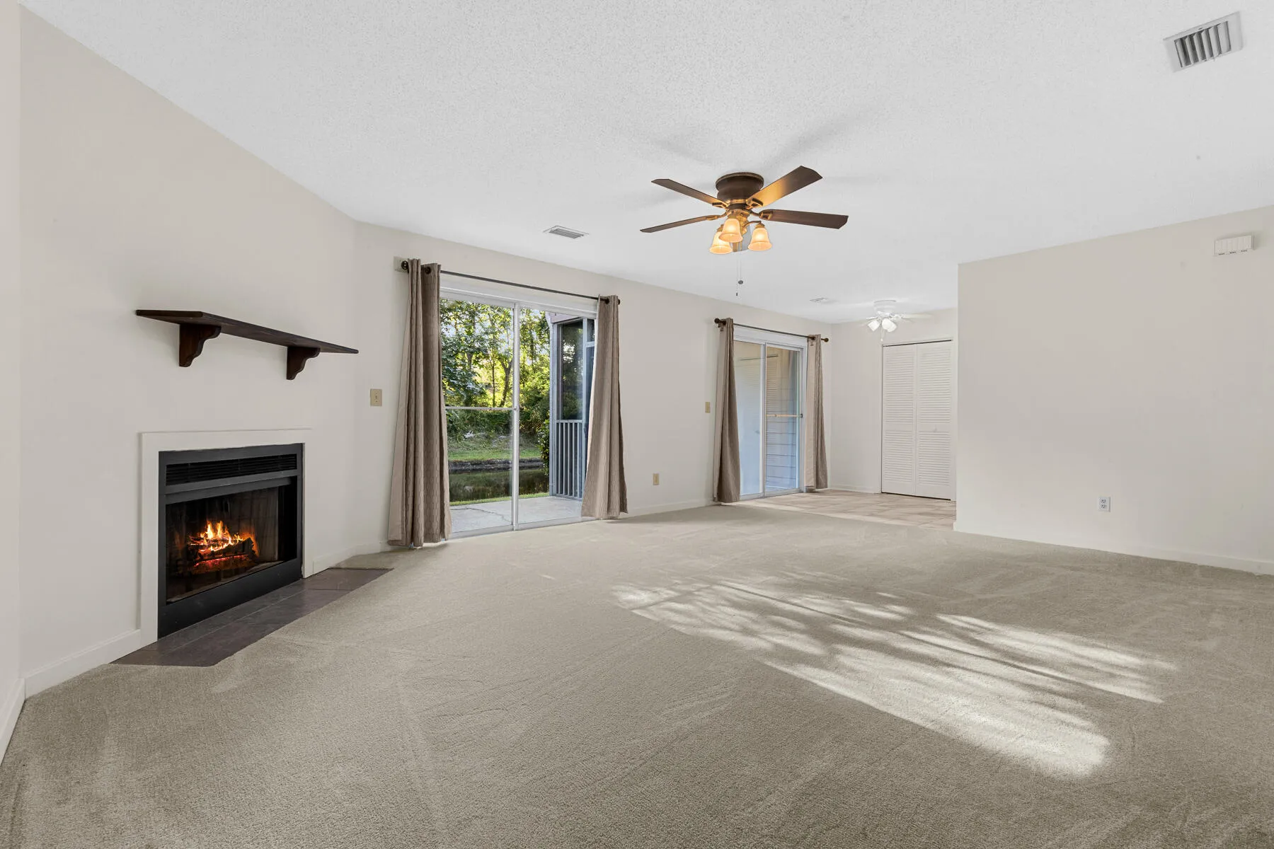 Property image 4 at 7950 Parklane Court C, North Charleston, SC 29418