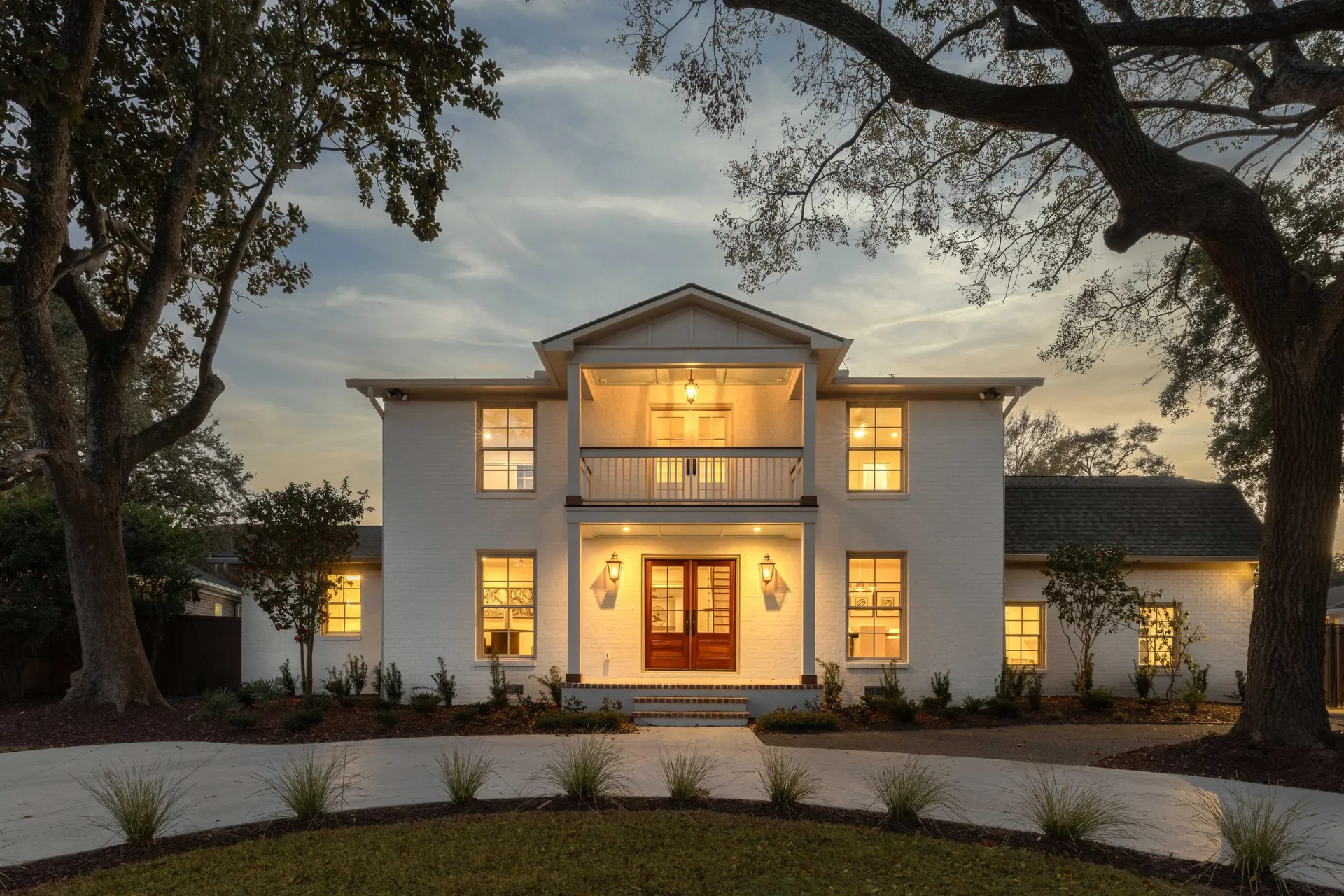 Property image 3 at 19 Ponce De Leon Avenue, Charleston, SC 29407
