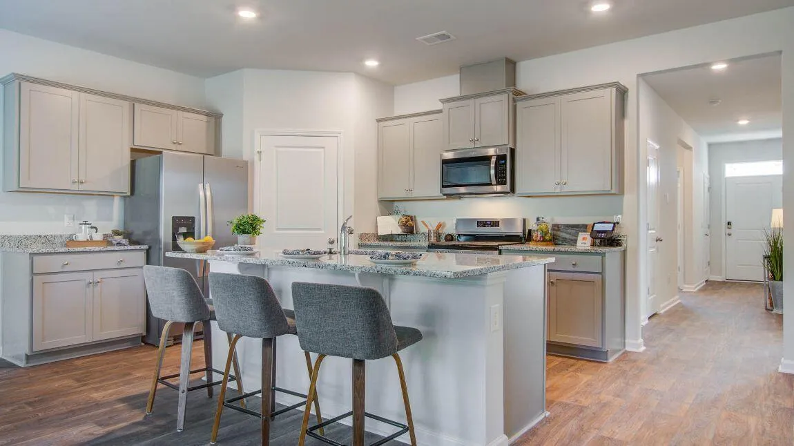 Property image 3 at 323 Willow Run Drive, Summerville, SC 29486