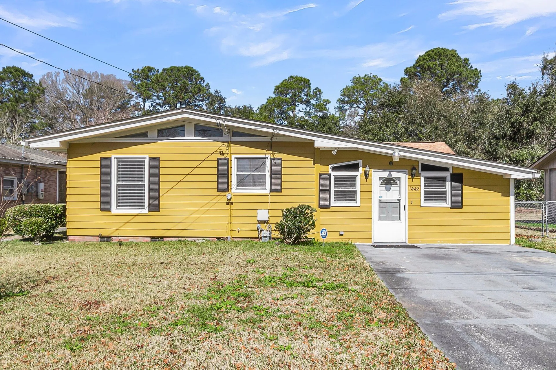Property image 2 at 1442 N Sherwood Drive, Charleston, SC 29407